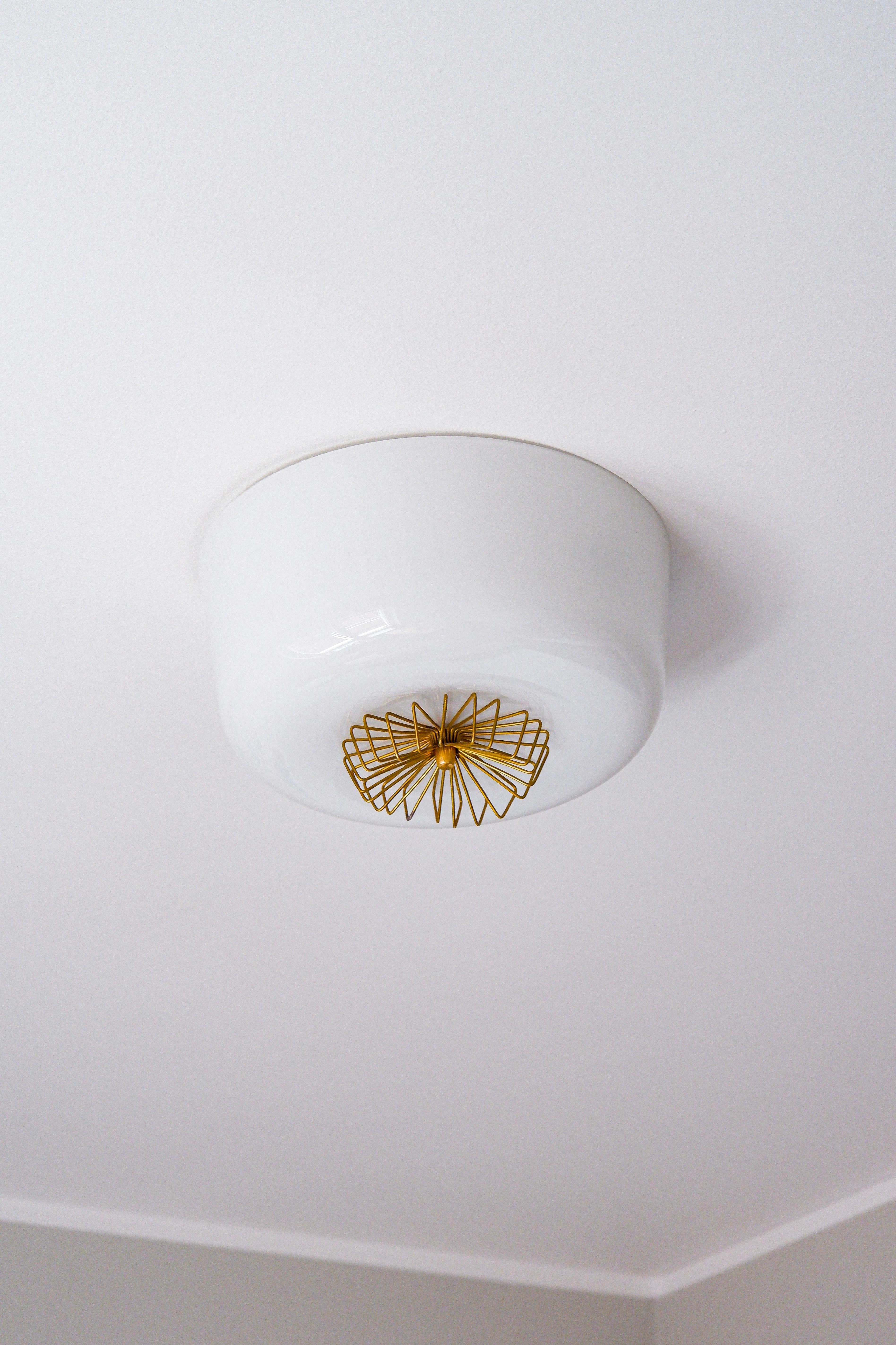 Scandinavian Modern Paavo Tynell ceiling lamp, opal and Glass for TAITO circa 1940. For Sale