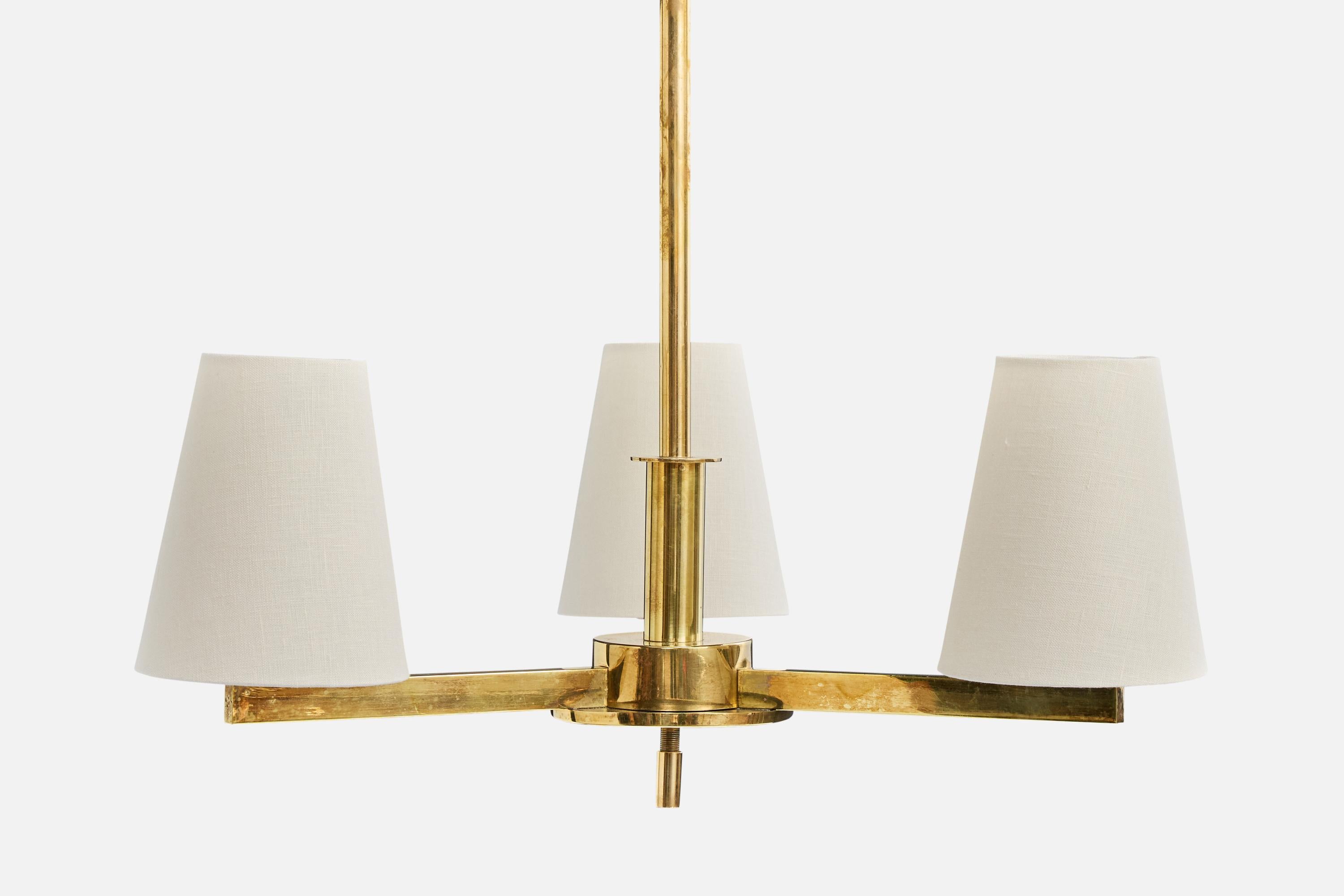 Paavo Tynell, Chandelier, Brass, Fabric, Finland, 1940s In Good Condition For Sale In High Point, NC