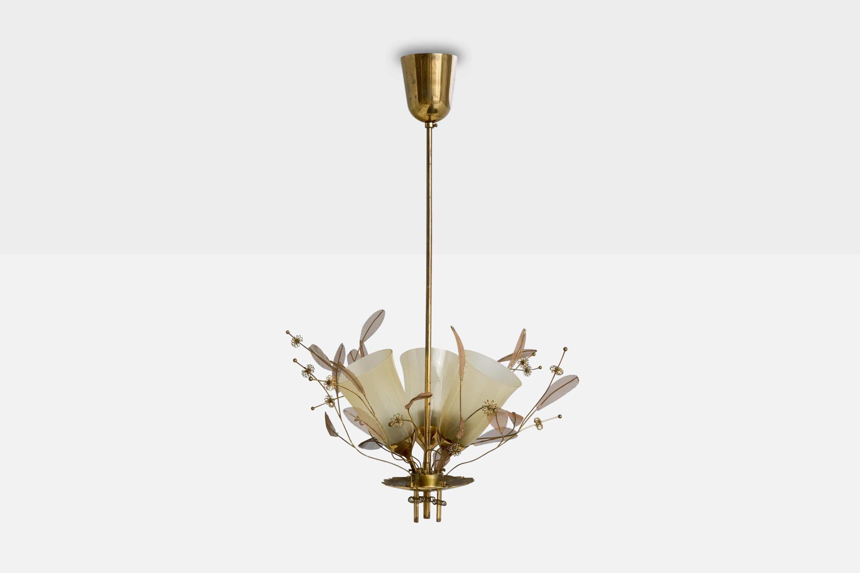 Paavo Tynell, Chandelier, Brass, Glass, Finland, 1950s In Good Condition For Sale In High Point, NC
