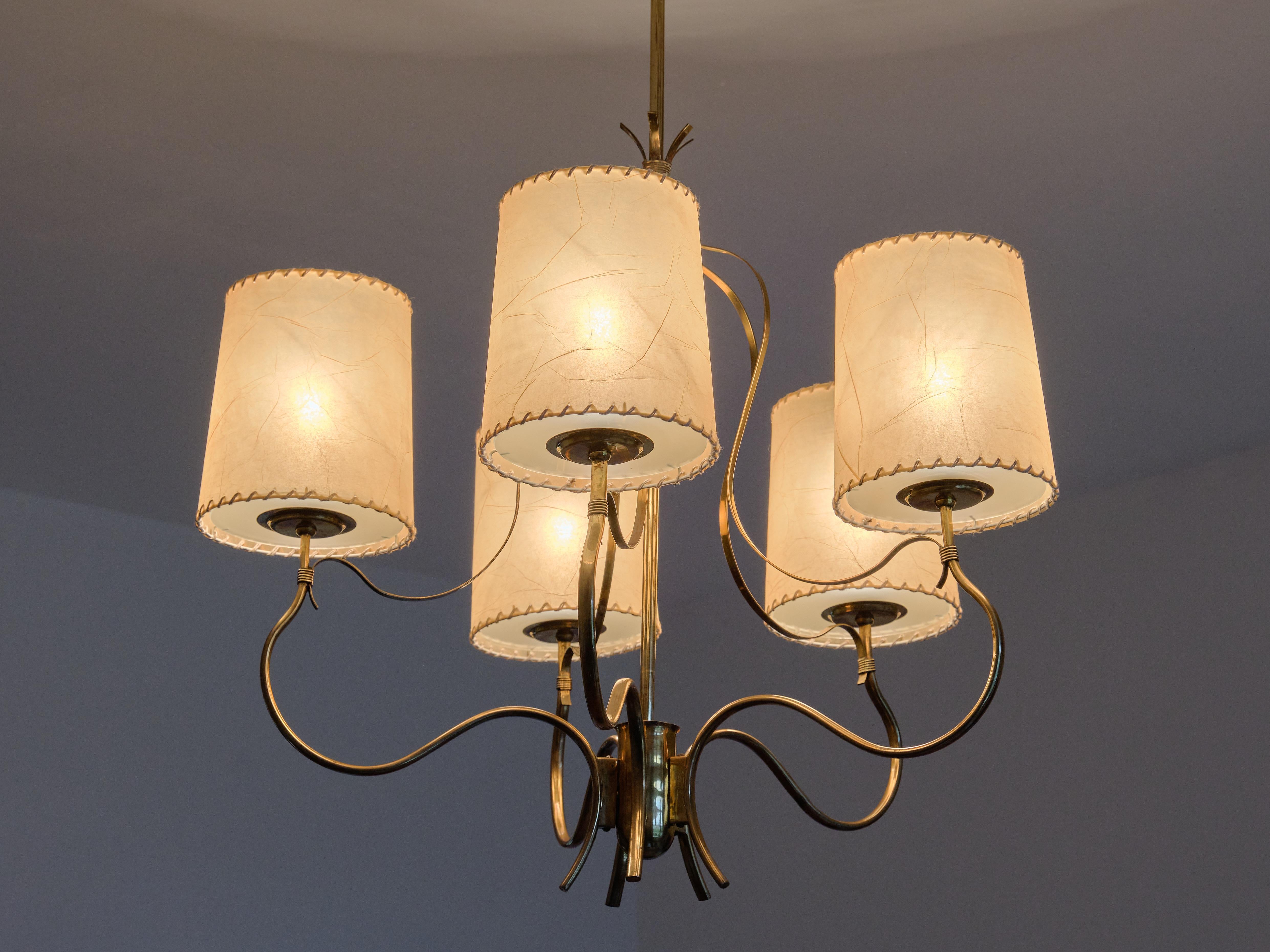 Paavo Tynell Chandelier in Brass and Parchment, Model 9001, Taito Finland, 1940s For Sale 1