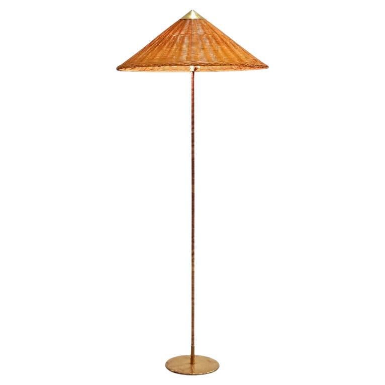 Paavo Tynell Chinese Hat Floor Lamp 9602, Brass & Rattan, Taito 1940s