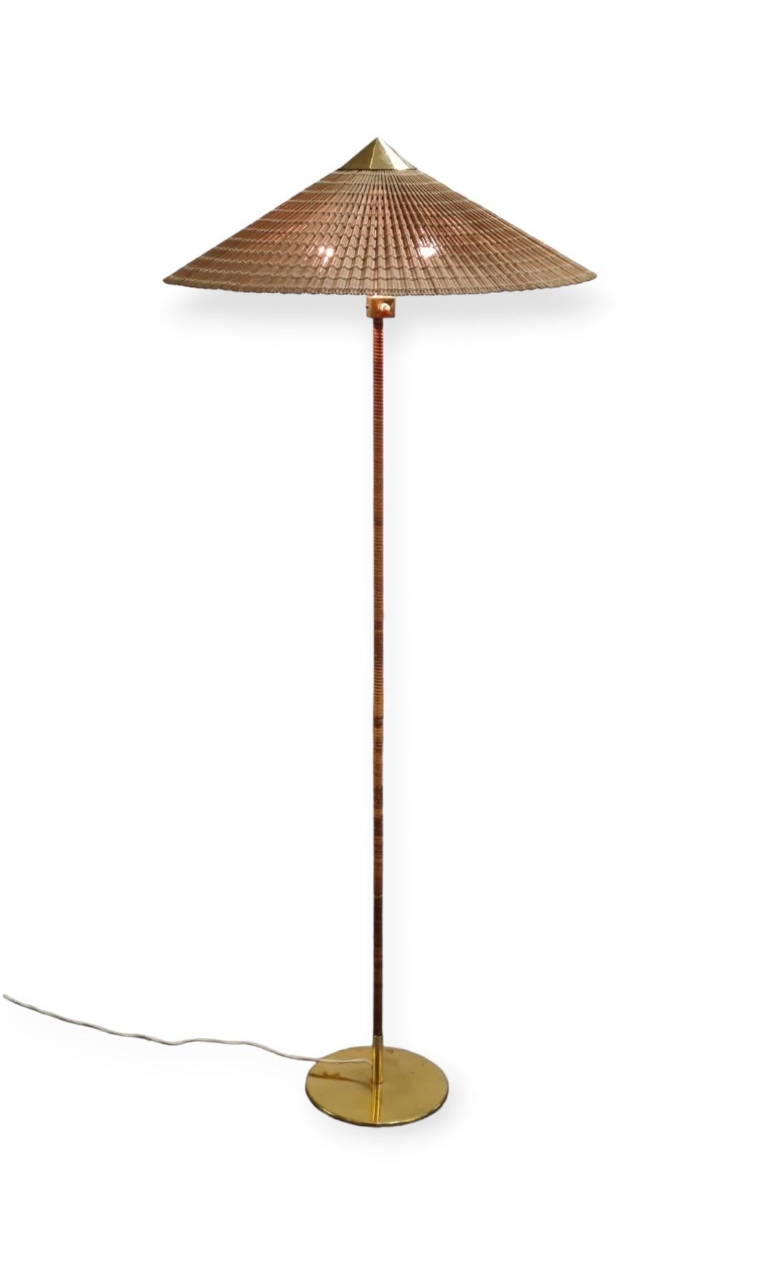 Scandinavian Modern Paavo Tynell `Chinese Hat` Floor Lamp Model 9602, Idman 1950s