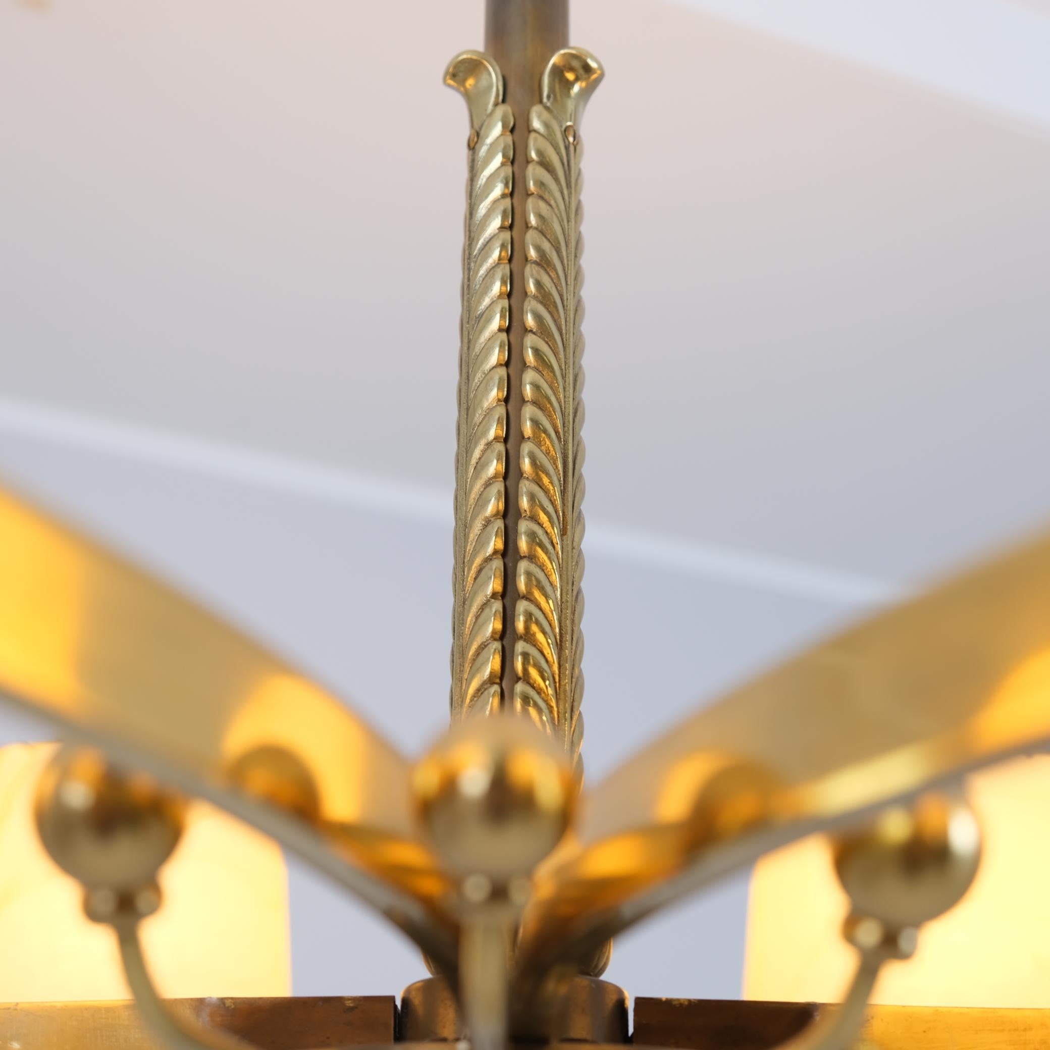 Lampada da soffitto su commissione di Paavo Tynell, ottone, bronzo e pergamena, Taito 1930 in vendita 1