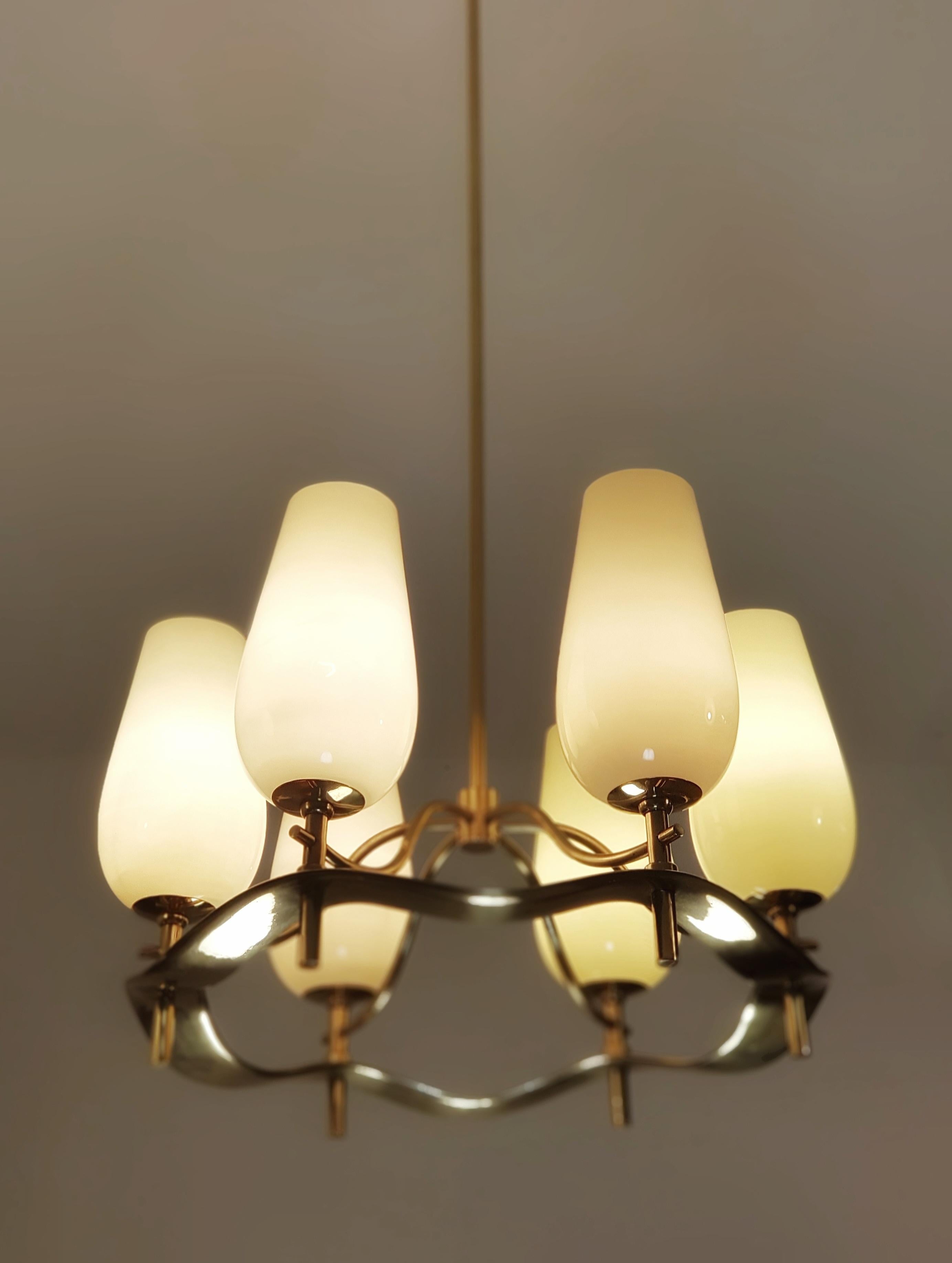 Paavo Tynell Commissioned Chandelier in Brass and Glass, 1940s In Good Condition In Helsinki, FI