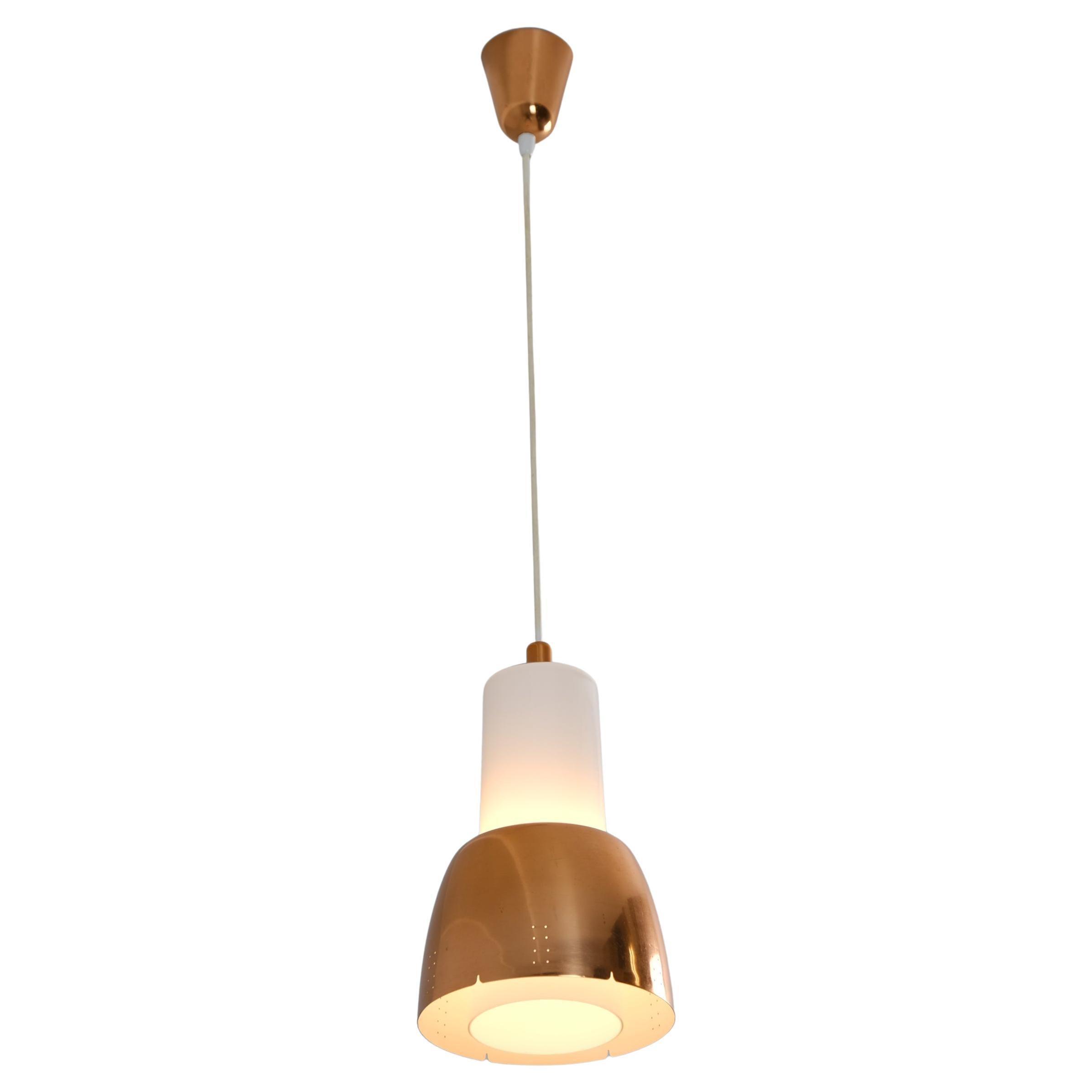 Pendentif de plafond en cuivre et verre opale, modèle K2-16, Idman, années 1950