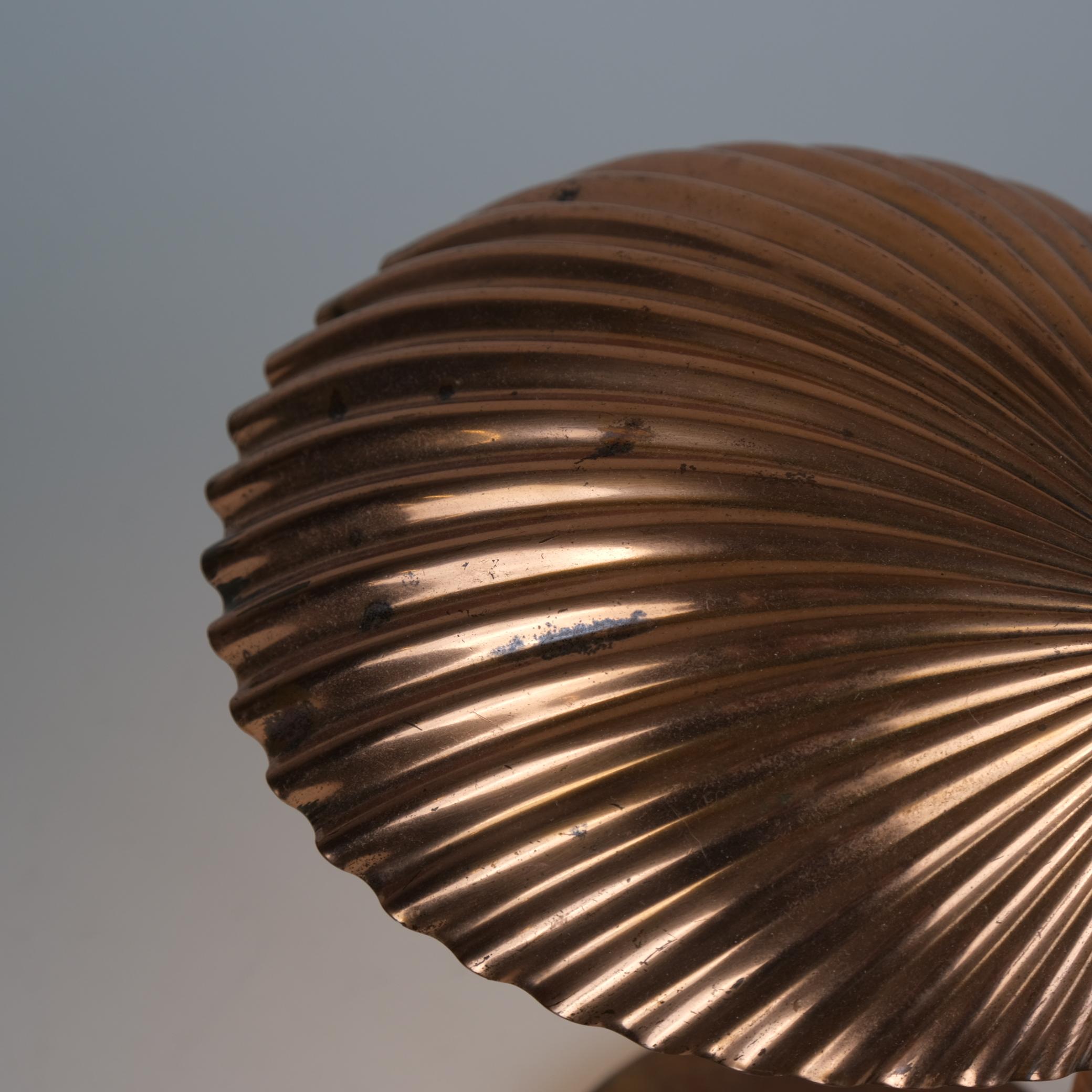 Paavo Tynell Copper Sea Shell Table Lamp Model 5321, Taito Oy 1940s For Sale 1