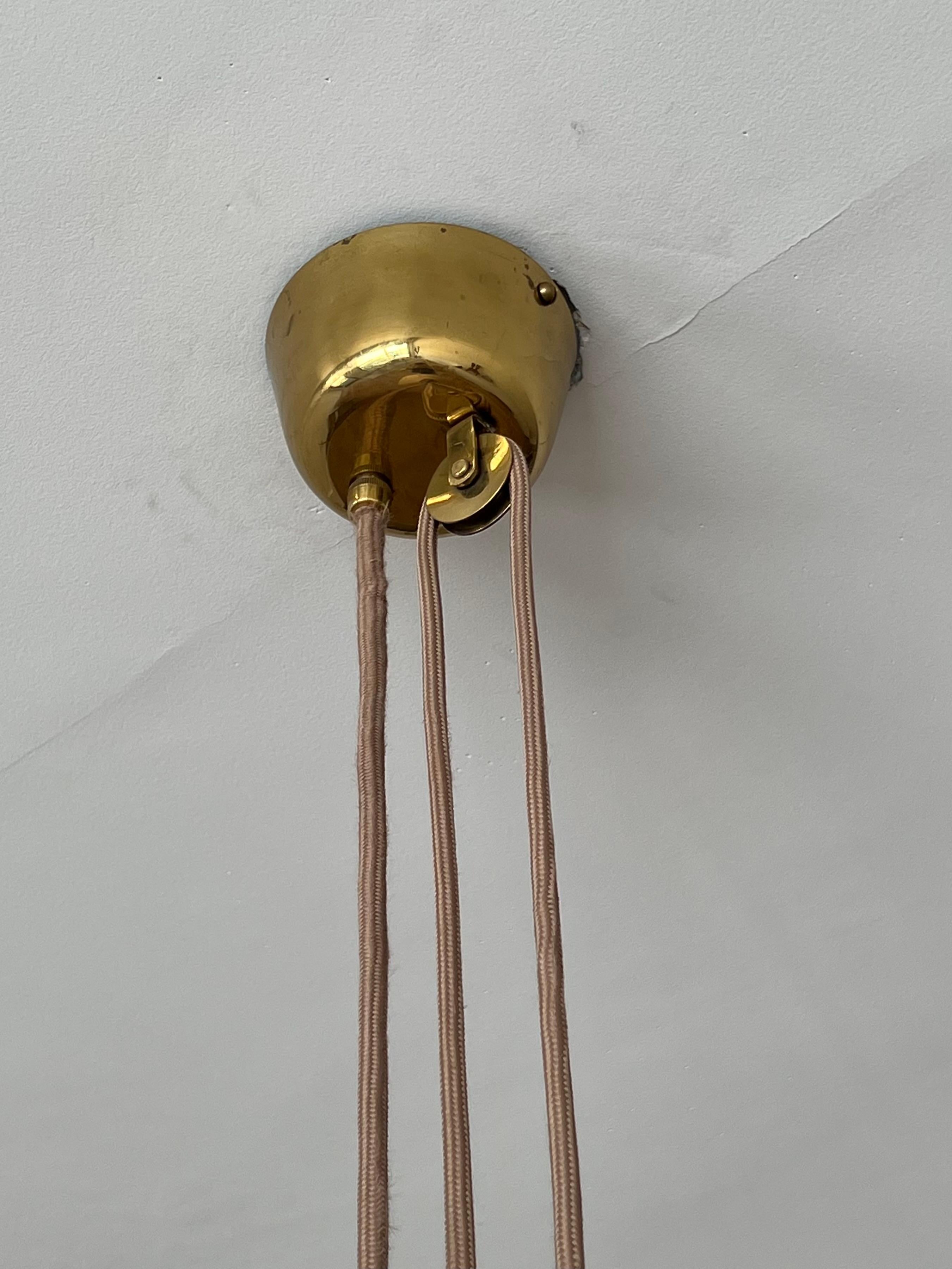 Mid-20th Century Paavo Tynell, Counter-Weight Pendant, Brass, Paper, Reed, Taito, Finland, 1940s