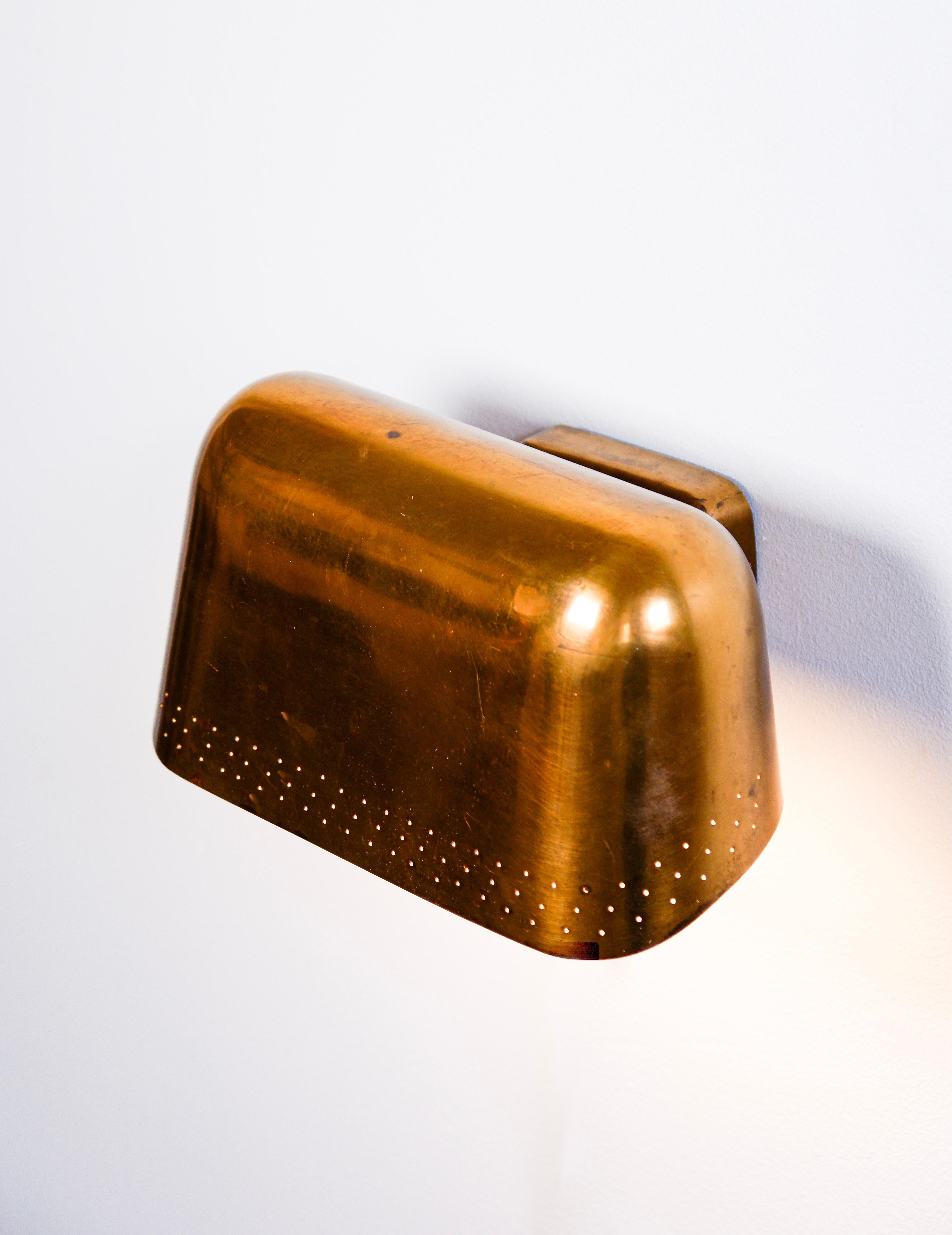 Paavo Tynell custom wall lamp. circa 1950. Taito Oy For Sale 1