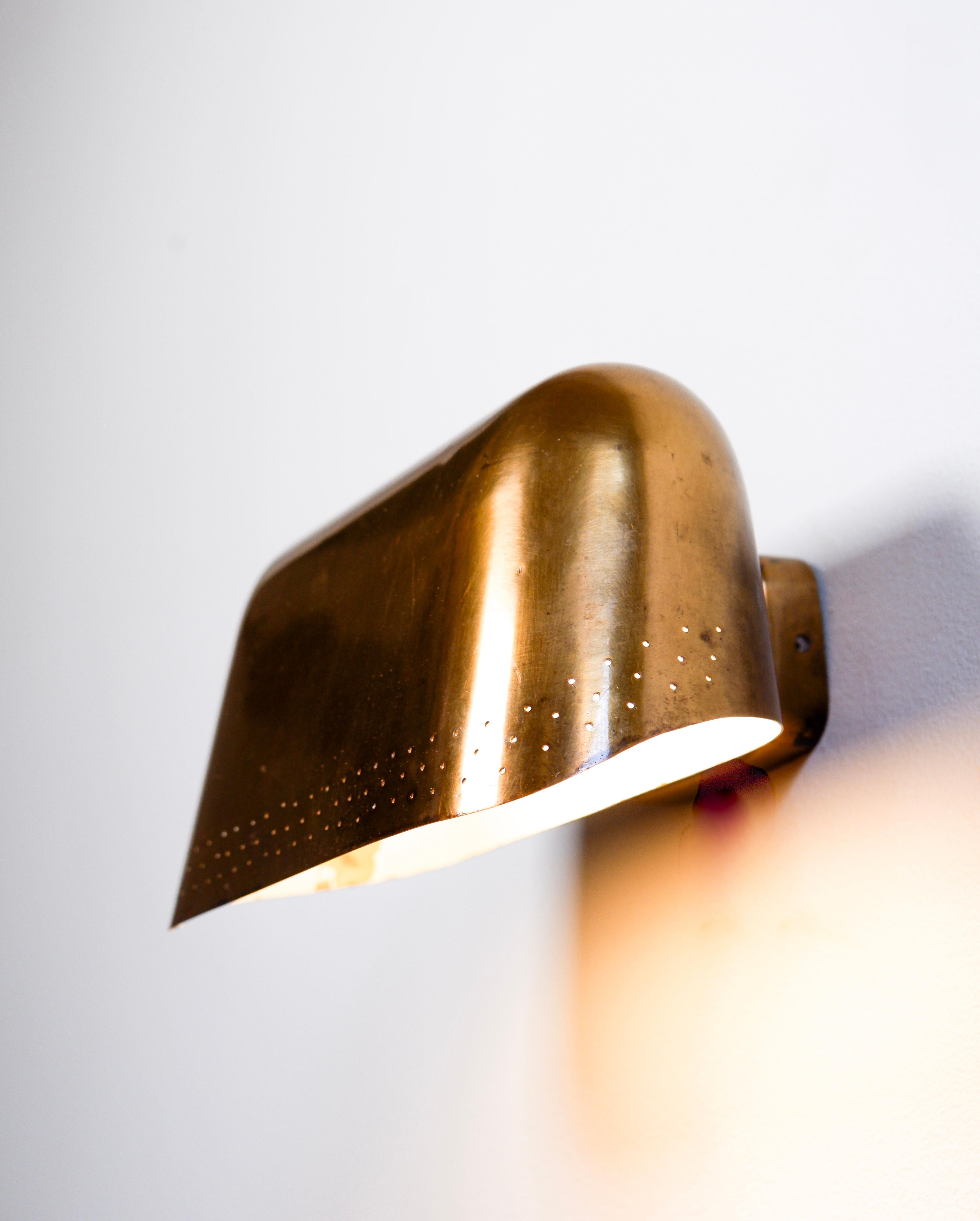 Paavo Tynell custom wall lamp. circa 1950. Taito Oy For Sale 2