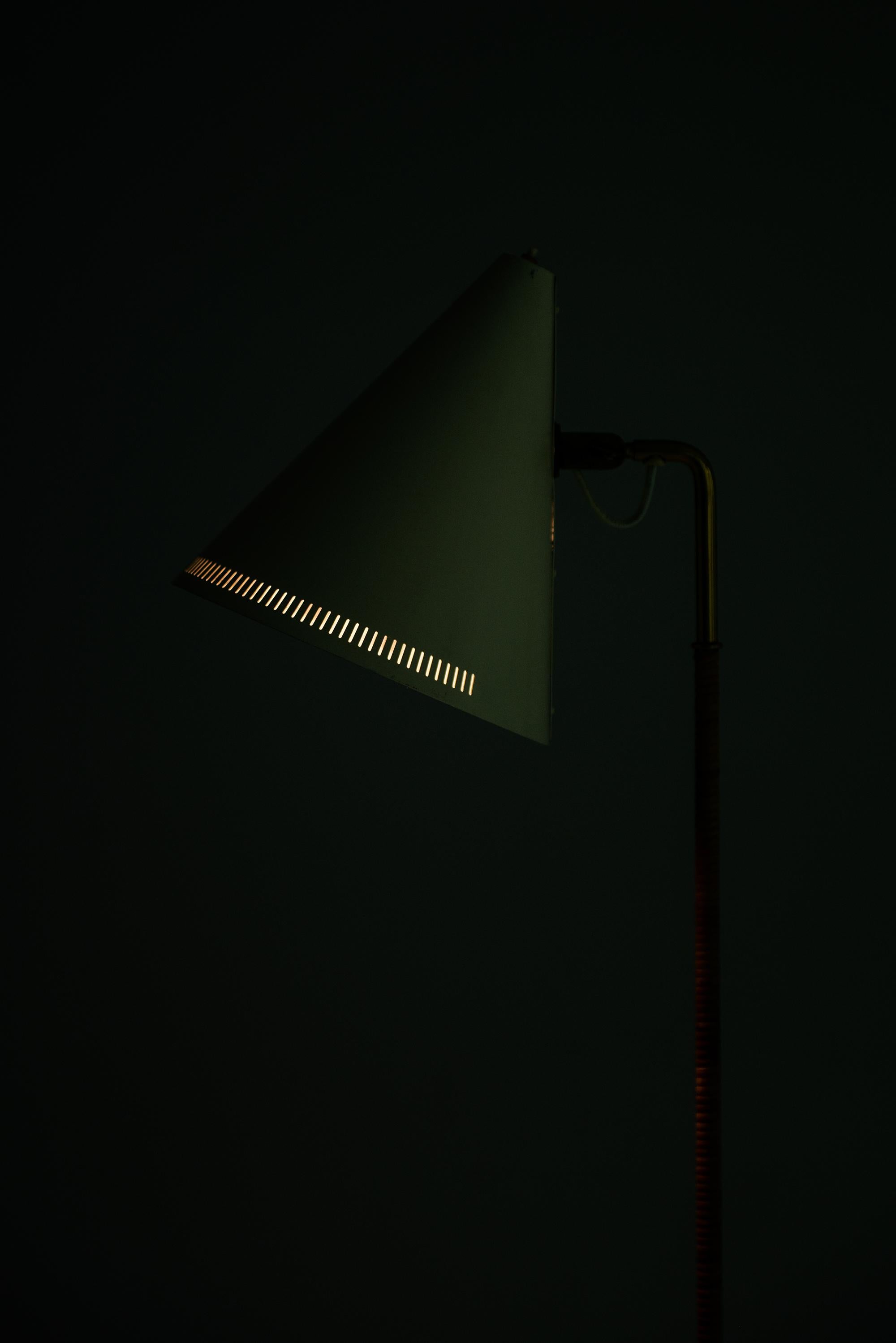 Mid-20th Century Paavo Tynell Early Floor Lamp Model K-10-10 by Taito Oy in Finland