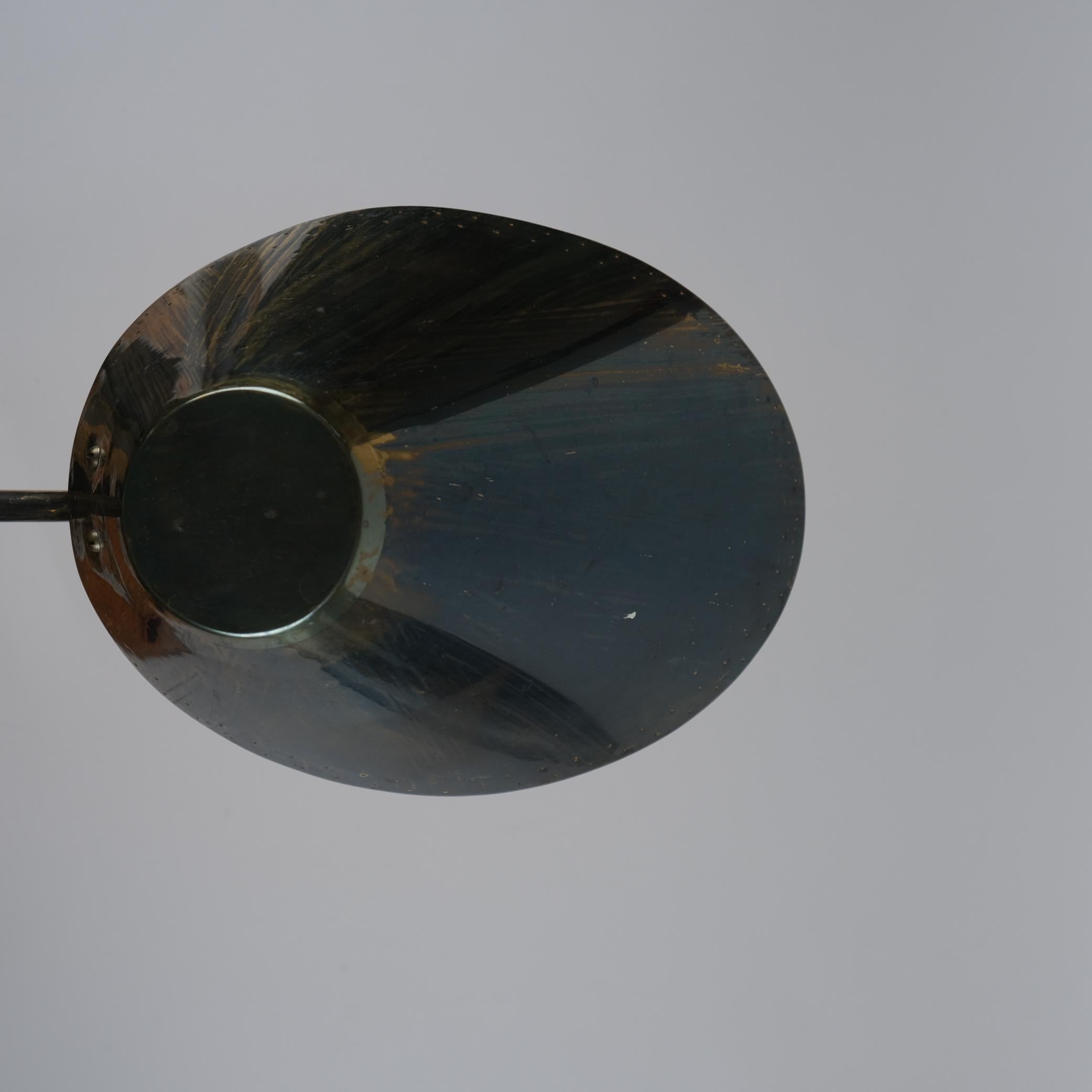 Finlandais Paavo Tynell Lampe de table en laiton commandée par Finnair, Taito 1950s en vente