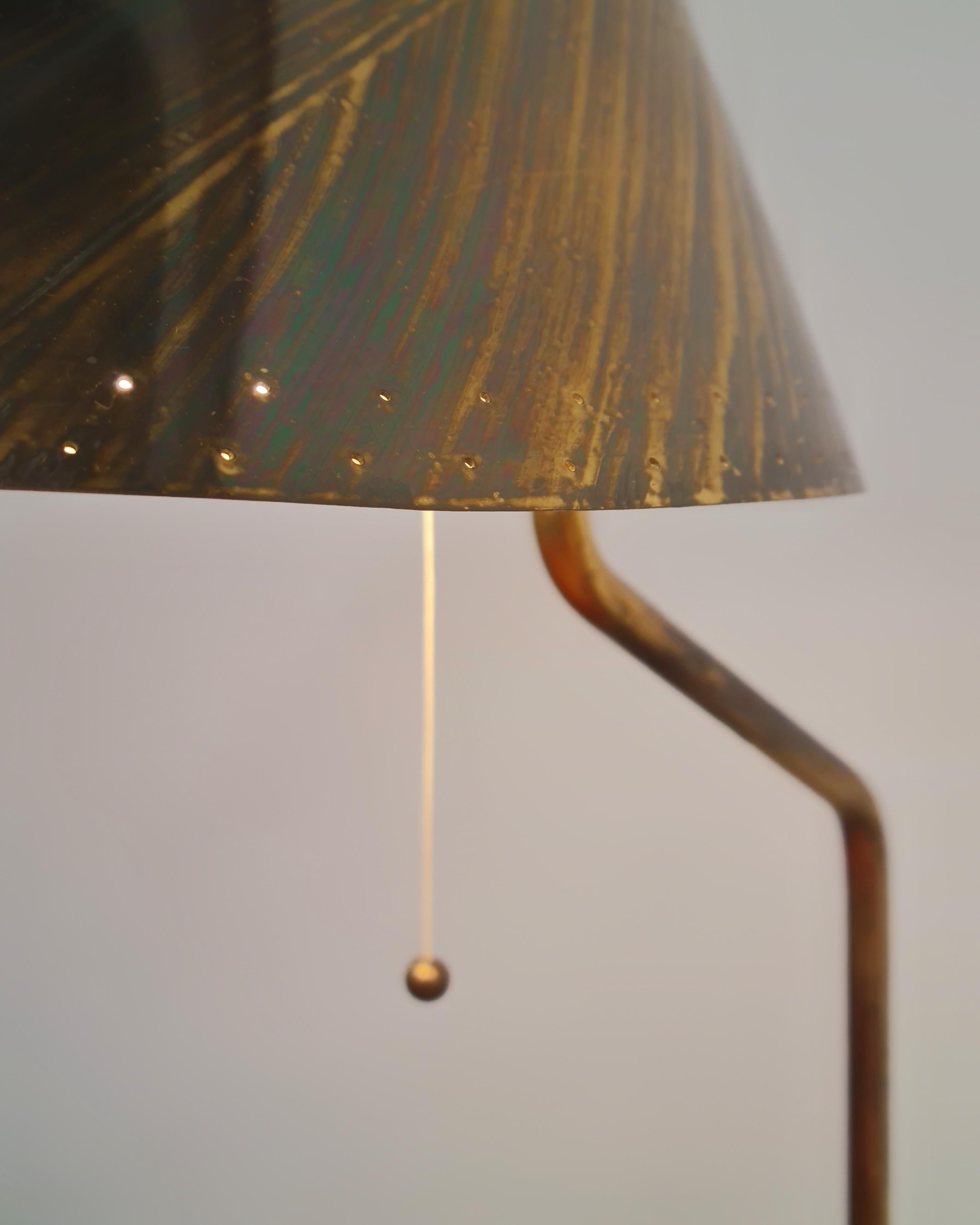 Paavo Tynell Finnair Table Mounted Brass Lamp, Taito, 1950s. For Sale 9