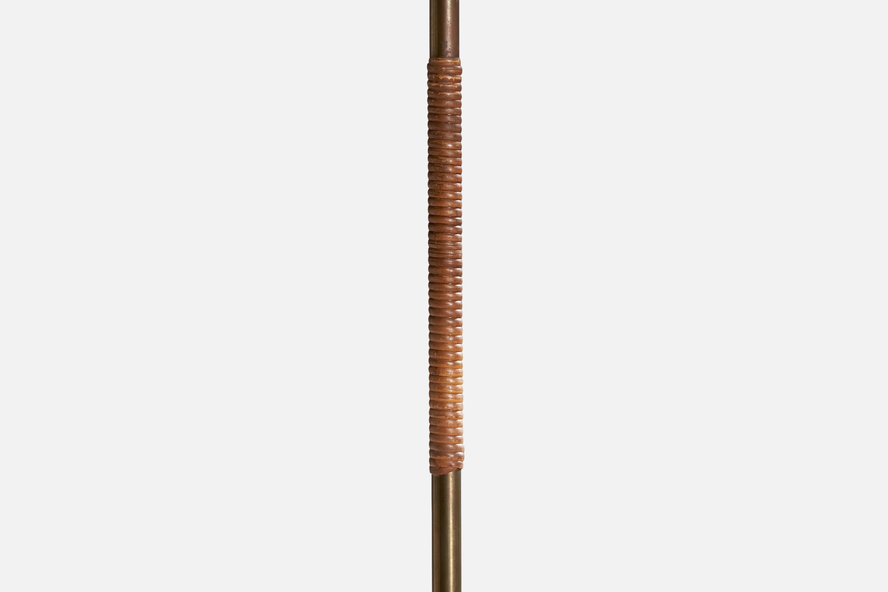 Mid-20th Century Paavo Tynell, Floor Lamp, Brass, Rattan, Fabric, Finland, 1950s For Sale