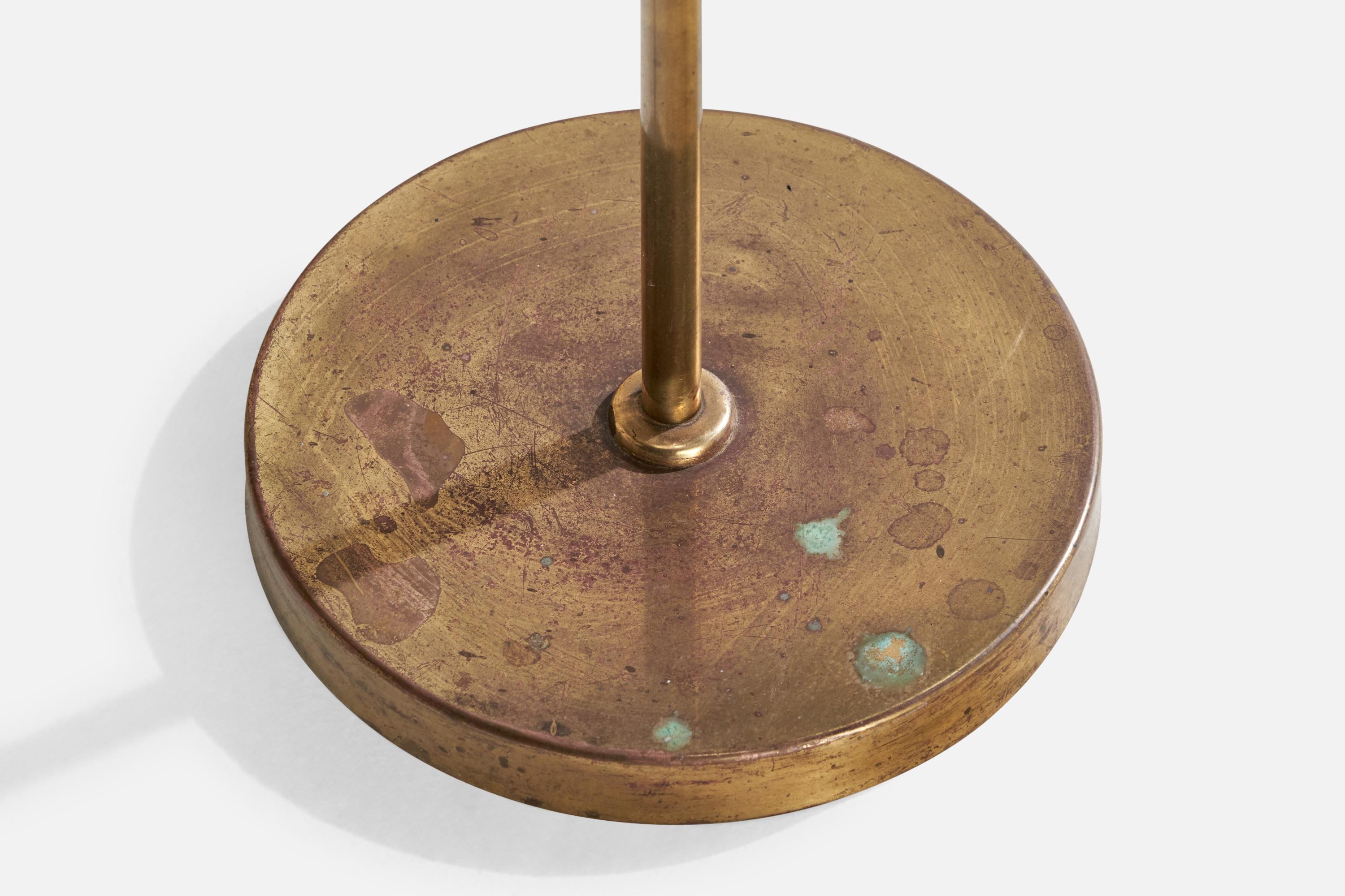Paavo Tynell, Floor Lamp, Brass, Rattan, Fabric, Finland, 1950s For Sale 1