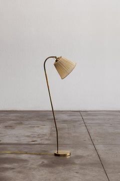 Lampada da terra di Paavo Tynell per Idman Oy, anni '60