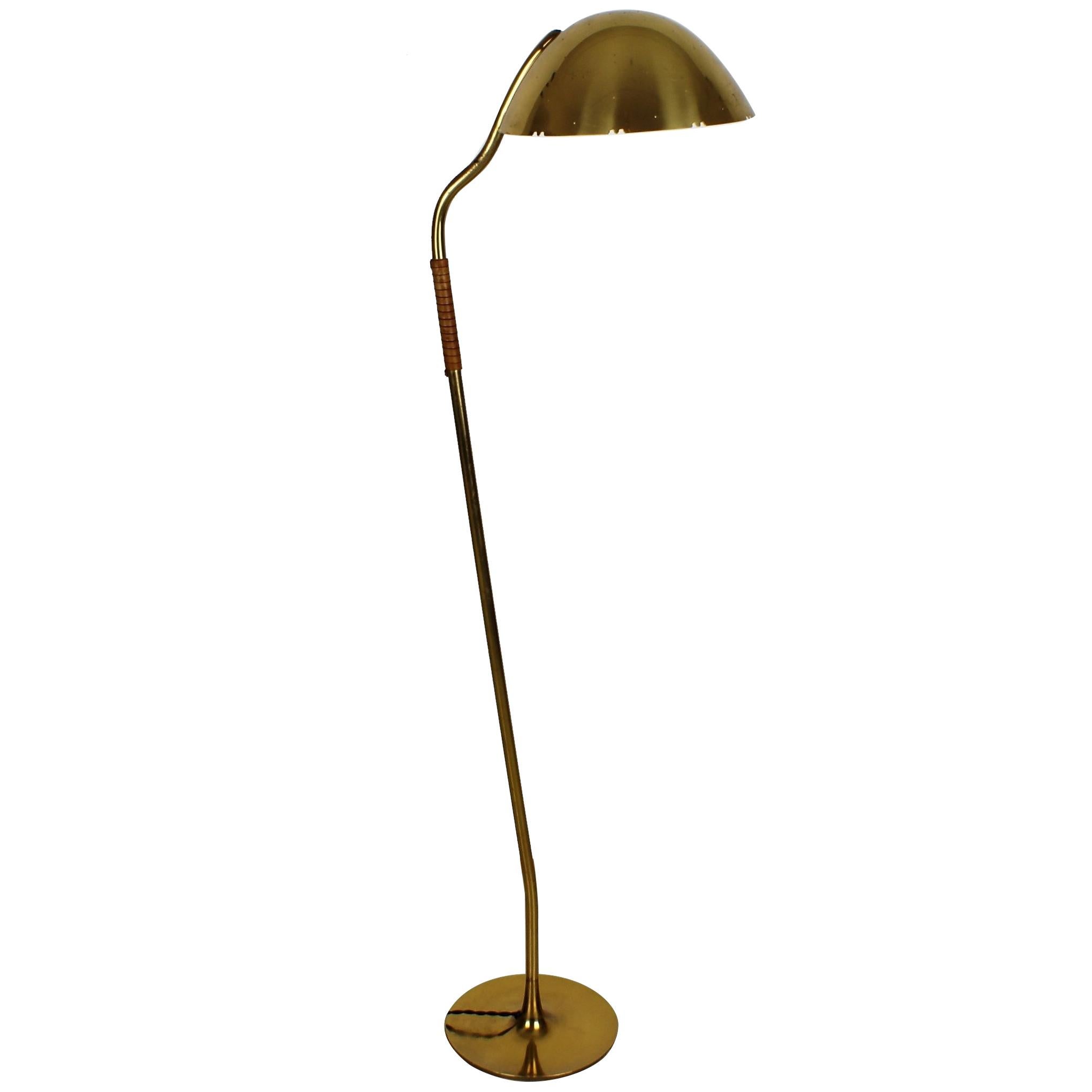 Paavo Tynell Floor Lamp in Brass for Taito, Finland, Model 9608, 1940s