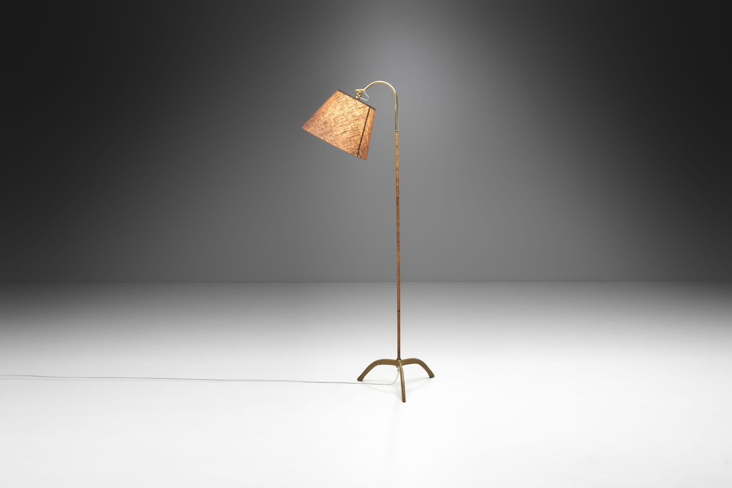 Mid-20th Century Paavo Tynell Floor Lamp Model ‘9609’ for Oy Taito AB, Finland, 1940s