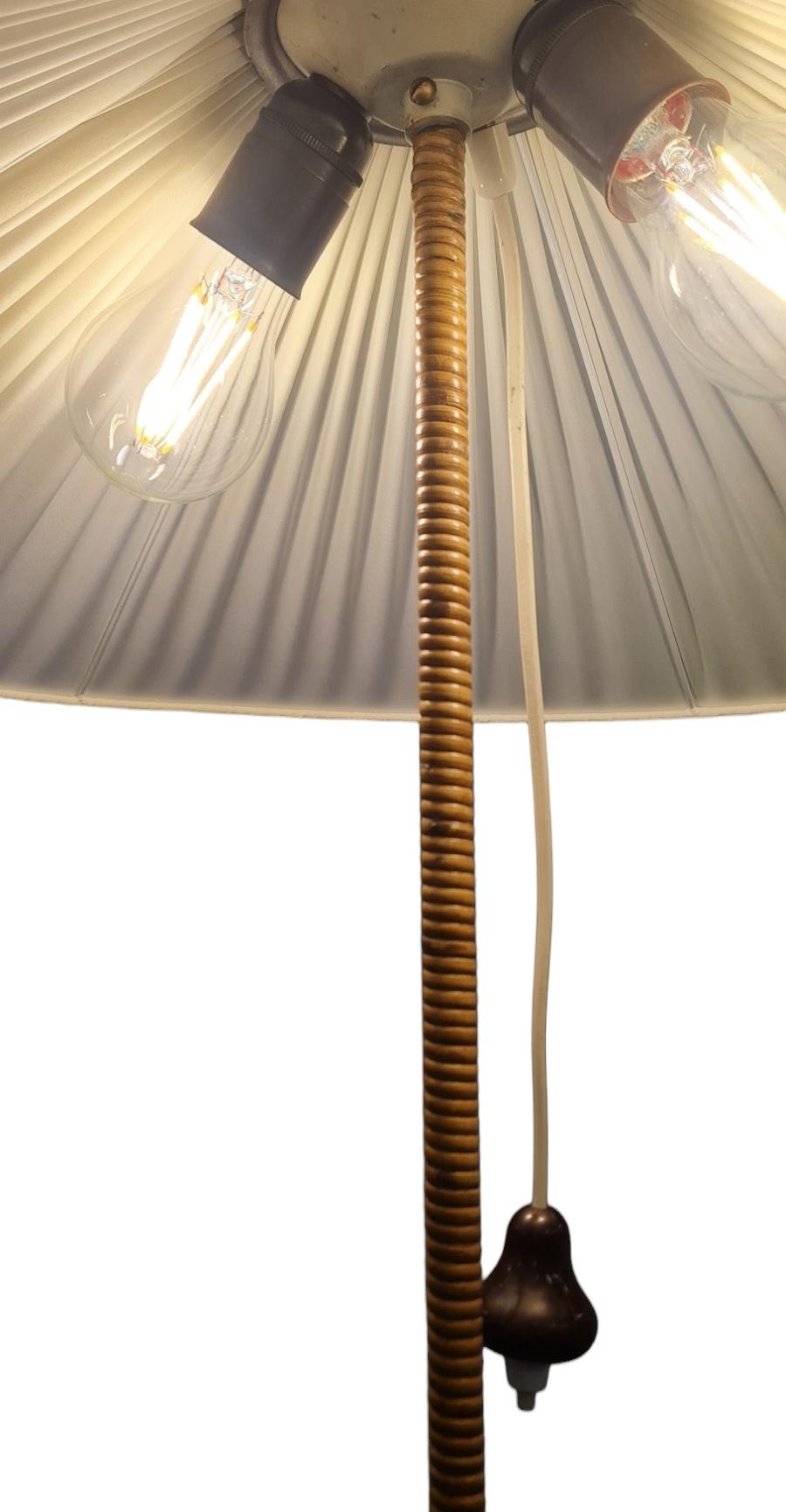 Paavo Tynell Floor Lamp model. 9615, Taito Oy 1950s For Sale 3