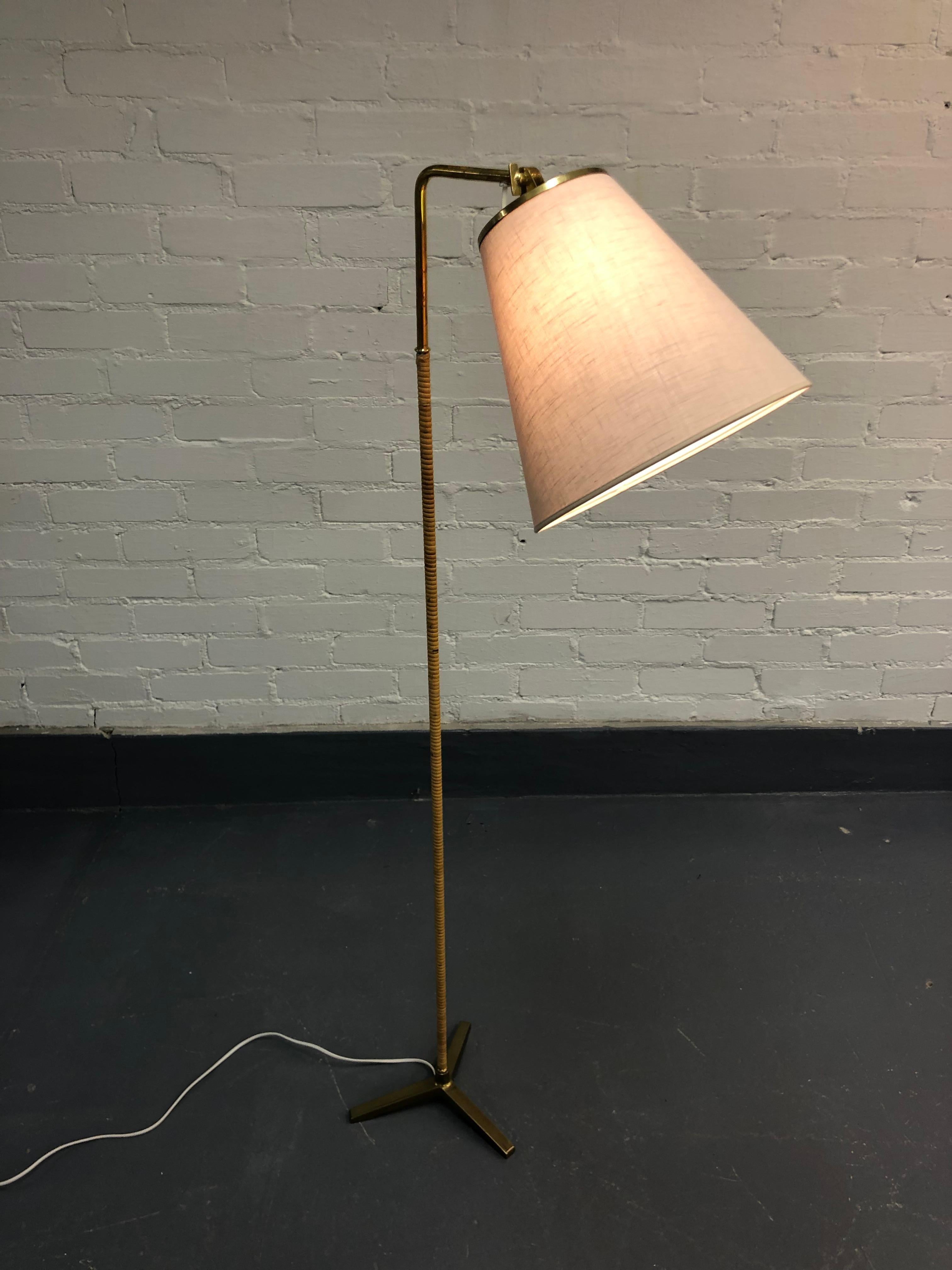 A very rare, but one of the best and most iconic floor lamps from the golden era of Paavo Tynell. This model 9631 lamp is in great original condition straight from the 1950s, apart from the wires and shade which have been changed. Along with the