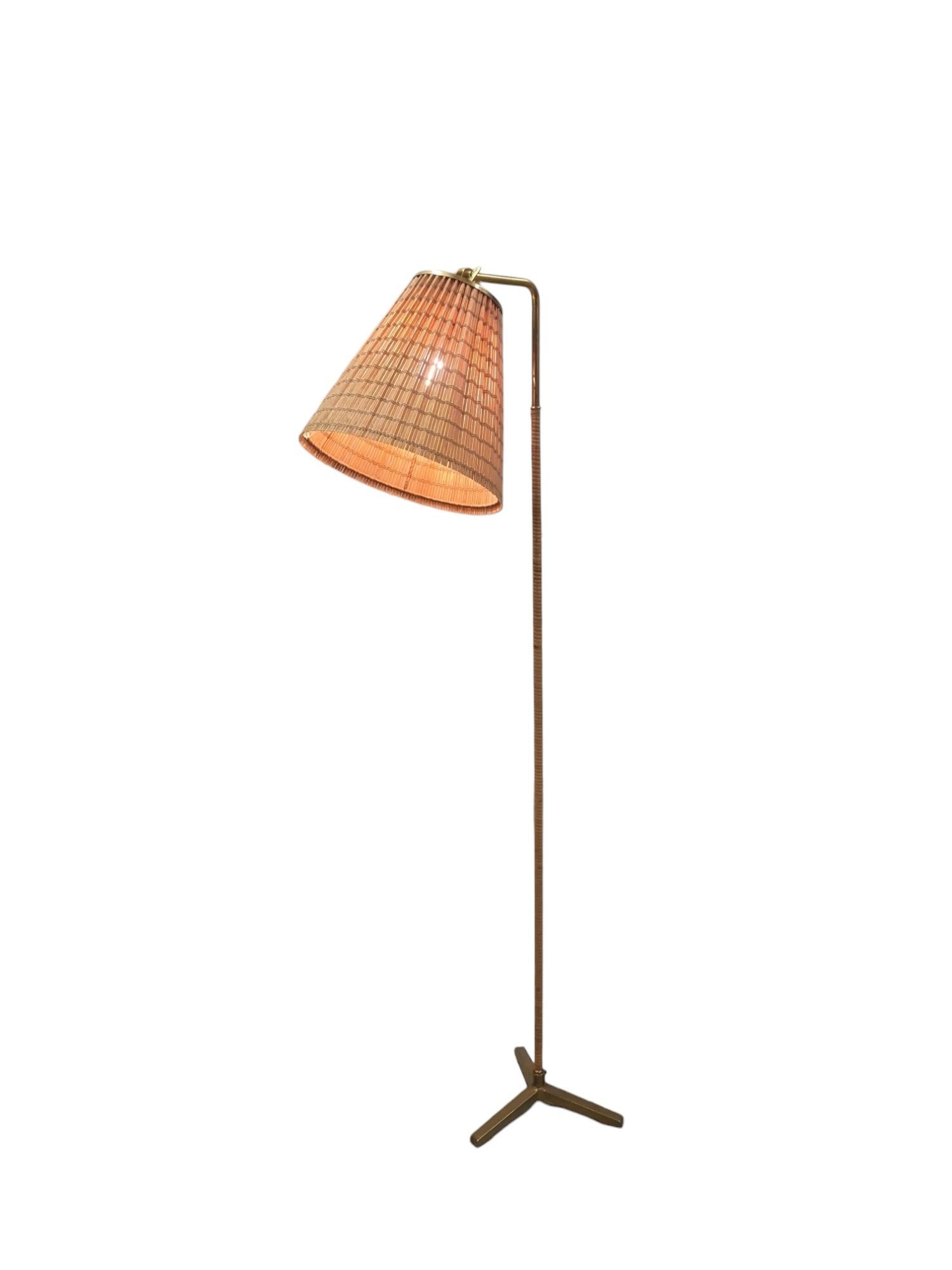 Paavo Tynell Floor Lamp Model 9631, Taito Oy In Good Condition For Sale In Helsinki, FI