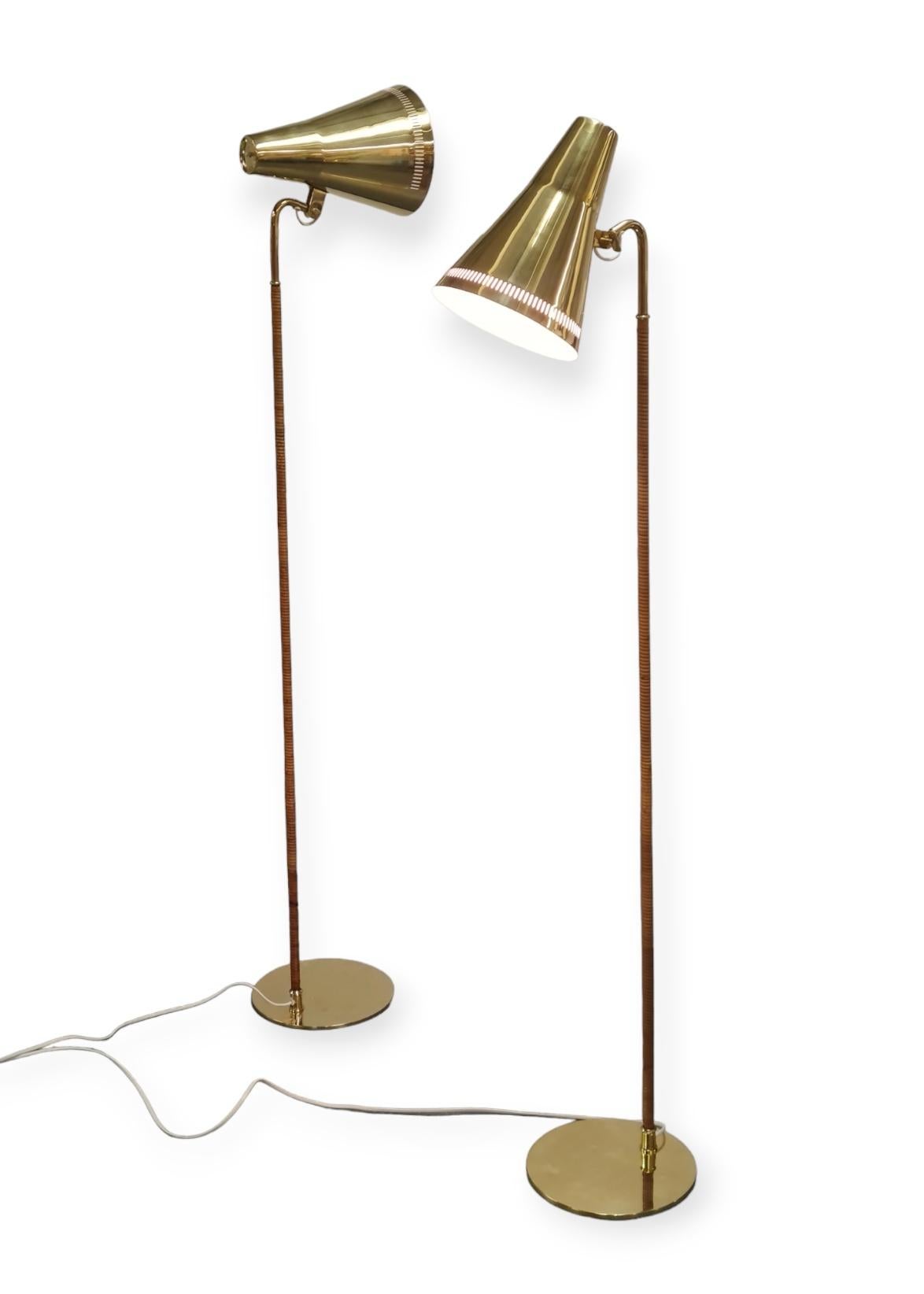 A Pair of Paavo Tynell Floor Lamps Model '9628'  for Taito For Sale 1