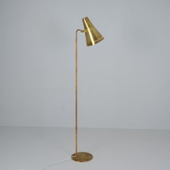 Paavo Tynell Floor Lamp Model K10-9 '9628' in Brass and Rattan, Idman 1950s