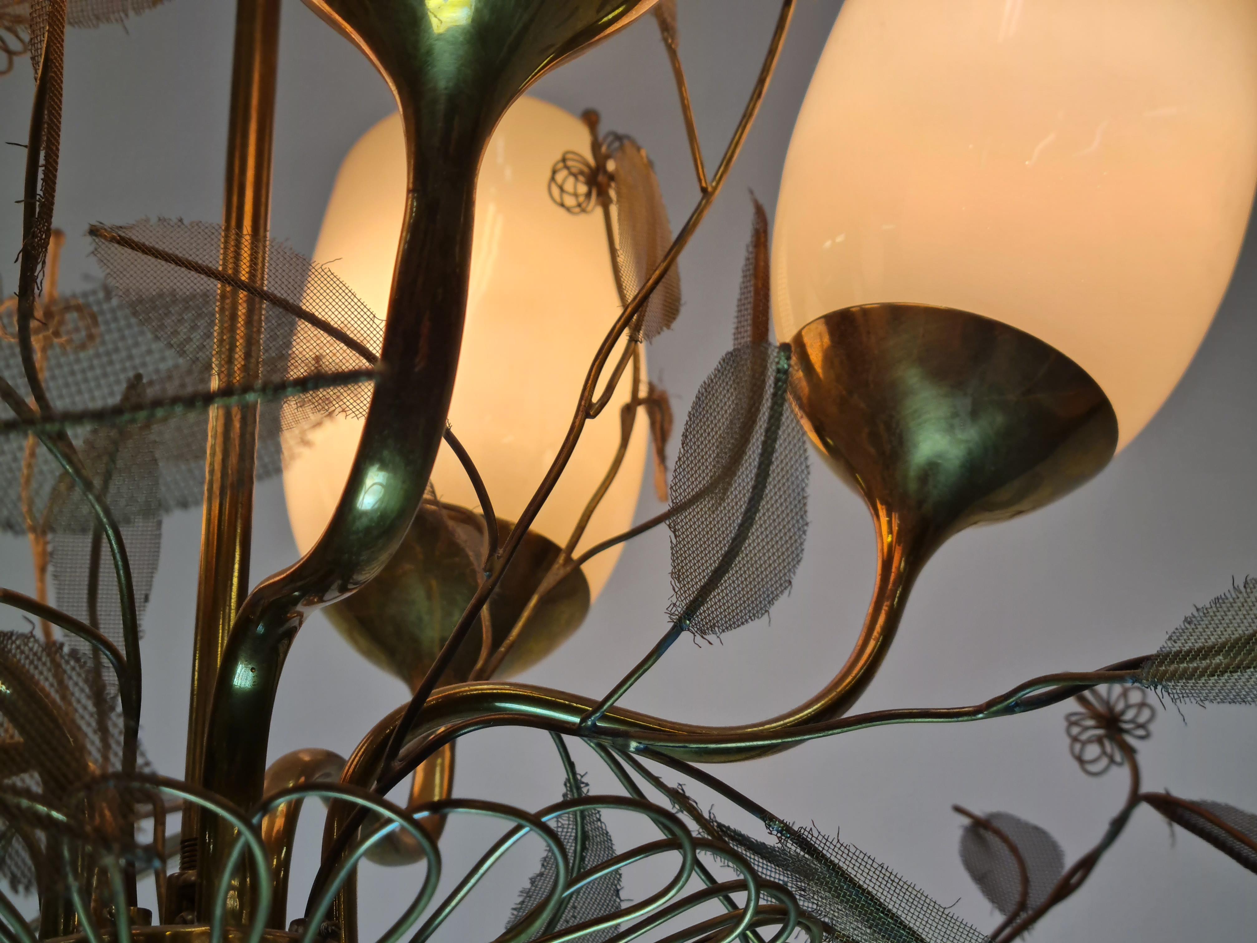 Paavo Tynell Flower Bouquet Chandelier 9029/5 in Brass and Glass, Taito 1950s For Sale 7