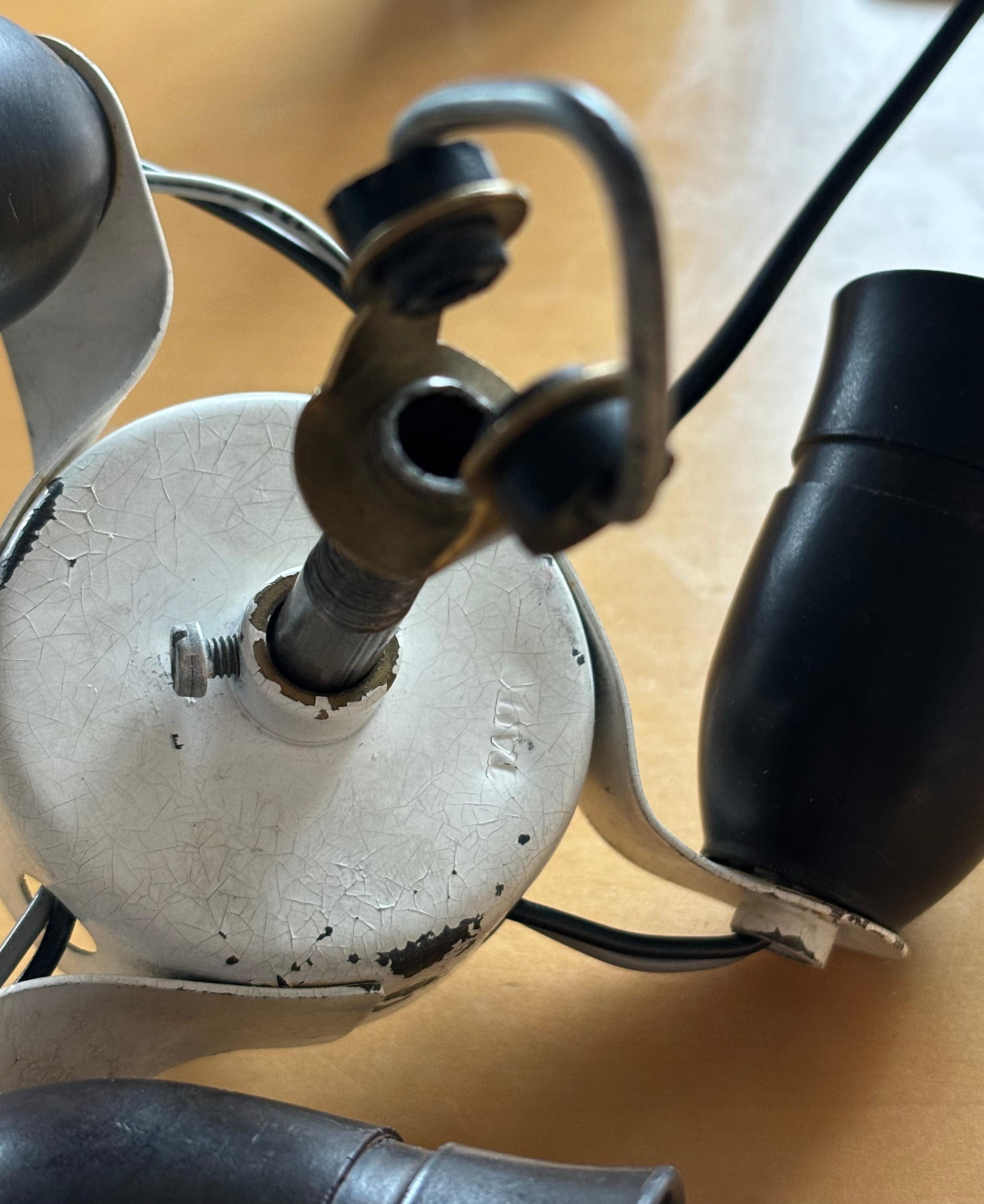 Paavo Tynell Einbauleuchte, Opal und Glas für TAITO um 1940. im Angebot 2