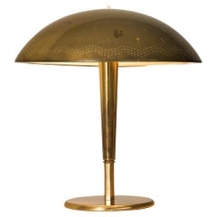 Paavo Tynell pour Idman '5061' lampe de table en laiton 