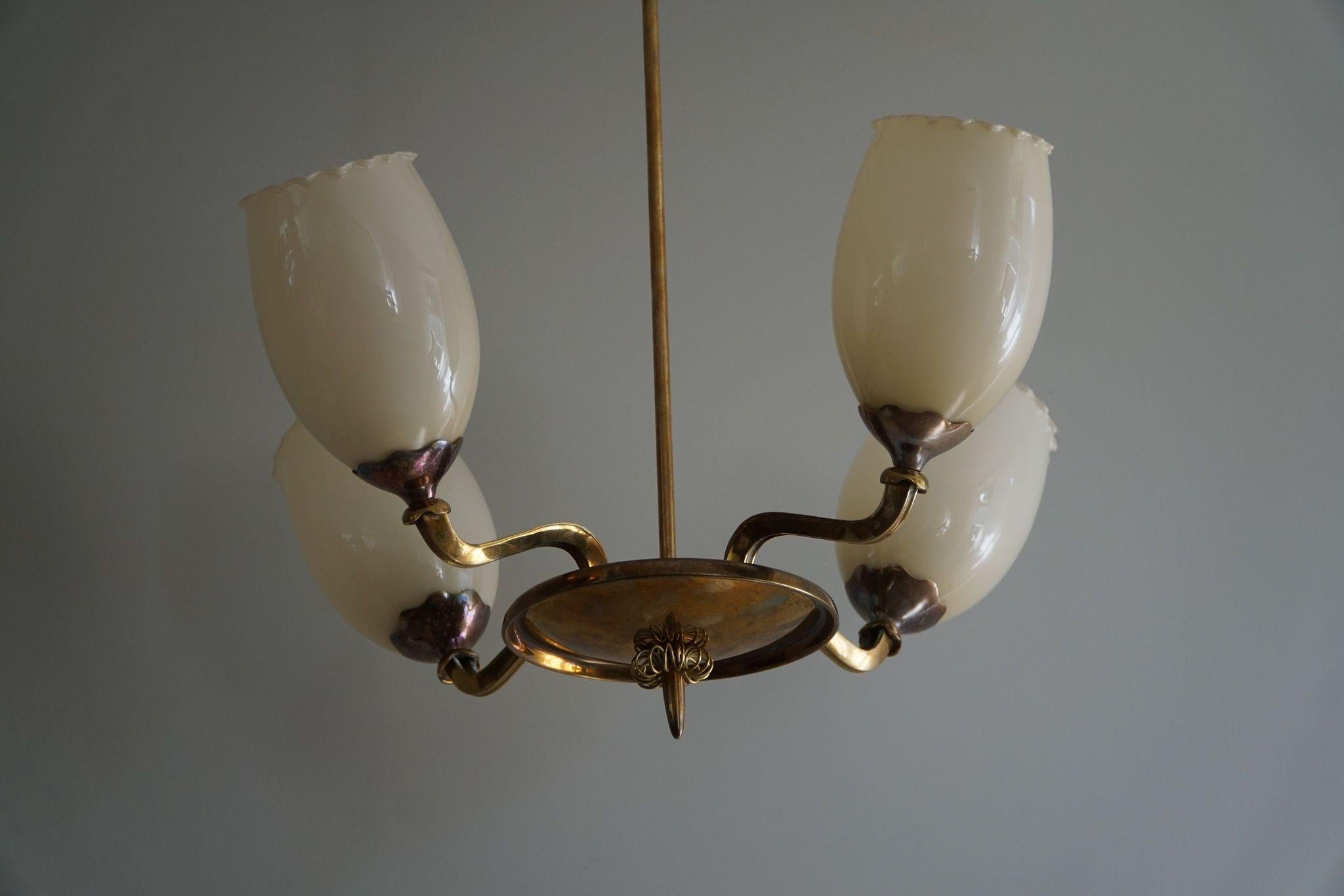Paavo Tynell for Idman OY, Chandelier in Brass & Glass, 1382/4, Finland, 1940s 9