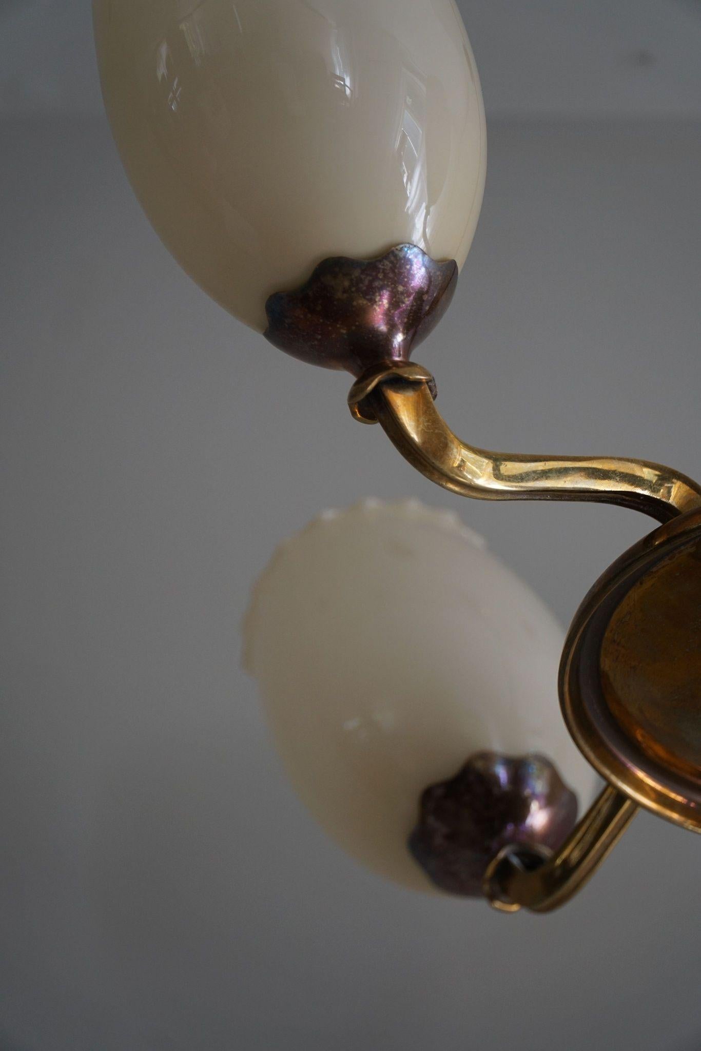 Paavo Tynell for Idman OY, Chandelier in Brass & Glass, 1382/4, Finland, 1940s 10