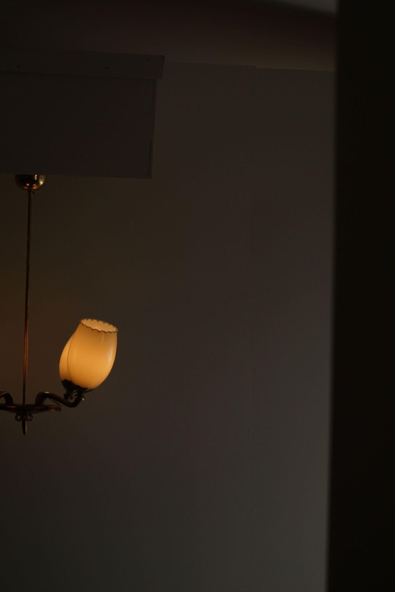 Paavo Tynell for Idman OY, Chandelier in Brass & Glass, 1382/4, Finland, 1940s 2