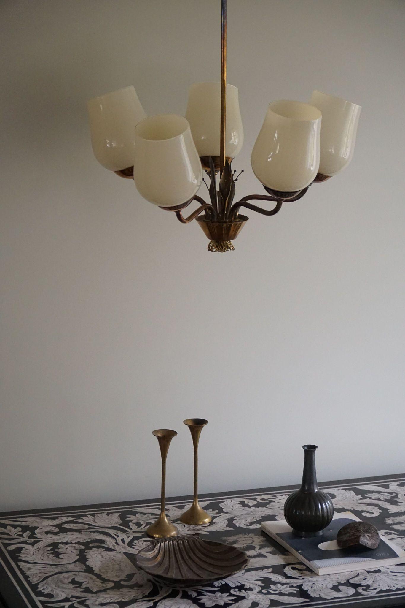 Paavo Tynell for Idman OY, Chandelier in Brass & Glass, 51145, Finland, 1940s 4