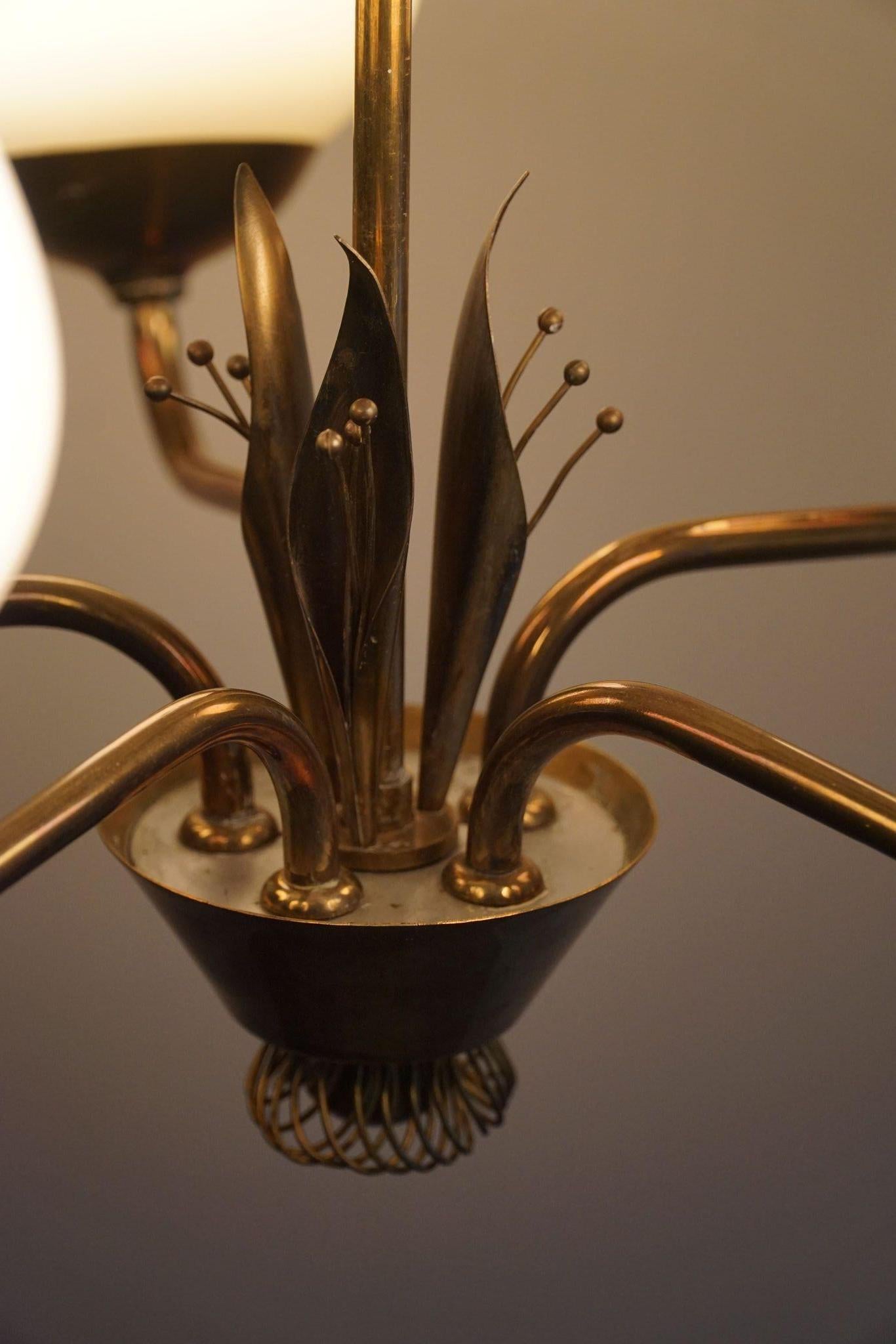 Paavo Tynell for Idman OY, Chandelier in Brass & Glass, 51145, Finland, 1940s 9