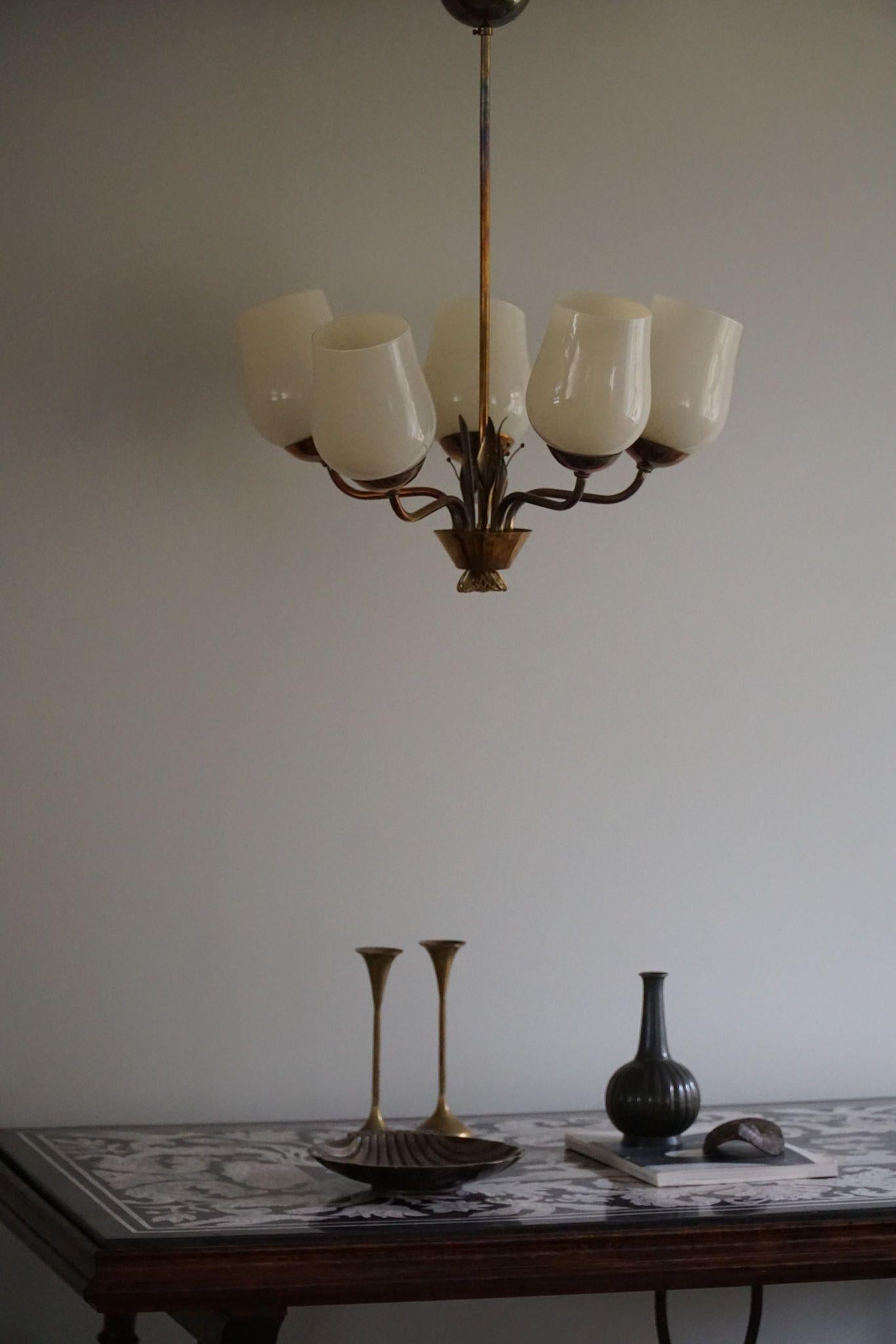Paavo Tynell for Idman OY, Chandelier in Brass & Glass, 51145, Finland, 1940s 1