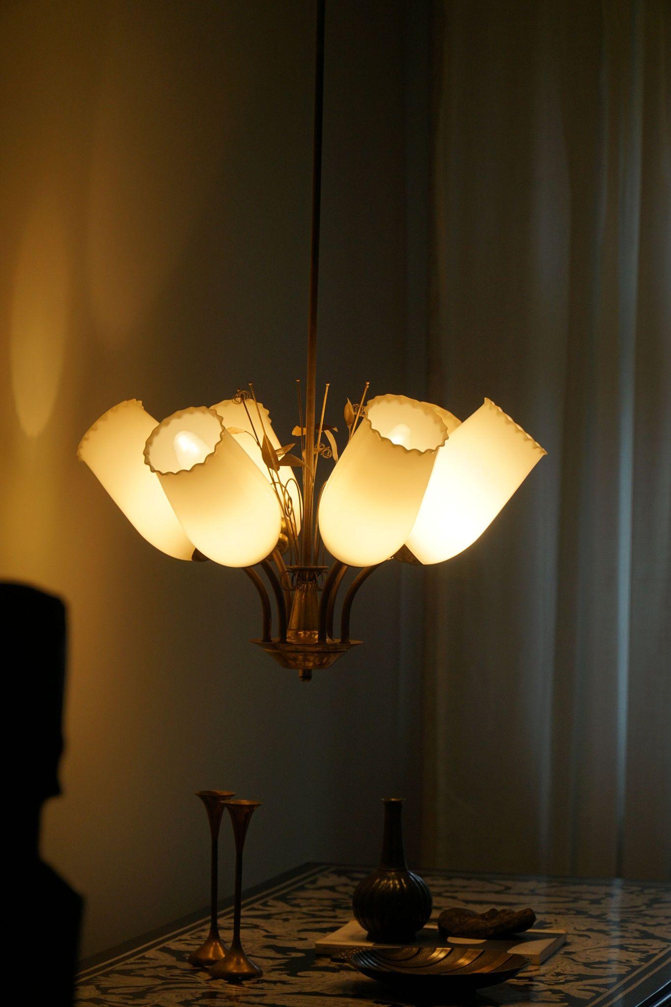 Paavo Tynell for Idman OY, Chandelier in Brass & Glass, Finland, 1940s For Sale 3