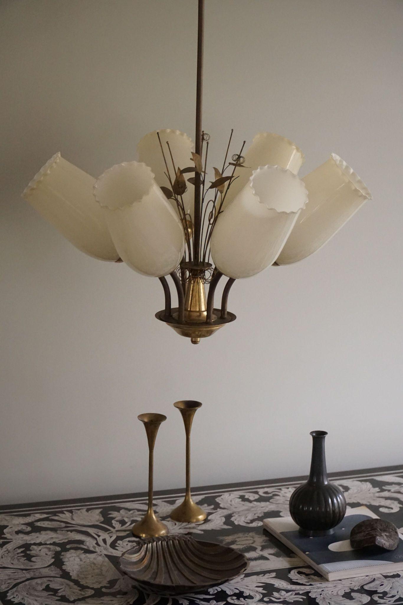 Paavo Tynell for Idman OY, Chandelier in Brass & Glass, Finland, 1940s For Sale 7
