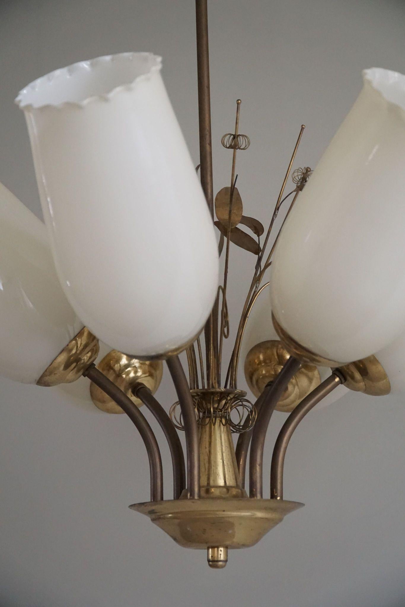 Art Deco Paavo Tynell for Idman OY, Chandelier in Brass & Glass, Finland, 1940s For Sale
