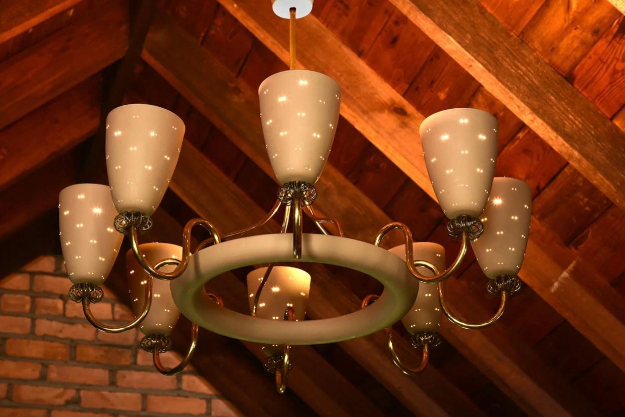 Paavo Tynell für Lightolier Seltener Ballerina Acht-Licht-Kronleuchter 1950er Jahre im Zustand „Gut“ im Angebot in Troy, MI