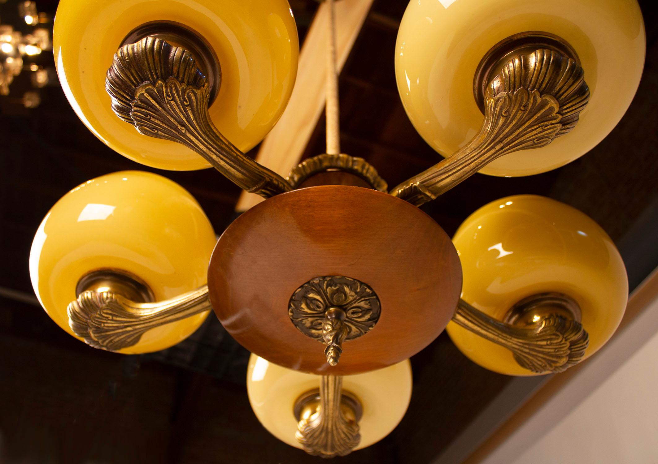 Brass Paavo Tynell for Taito Art Deco Chandelier in Walnut & Yellow Ochre Glass, 1930s