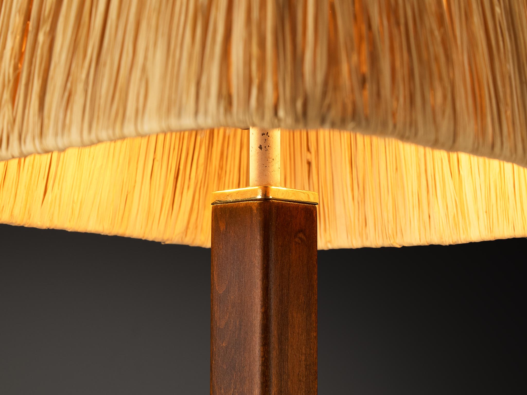 Laiton Paavo Tynell pour Taito Oy Lampe de table '5066' en laiton perforé et paille en vente