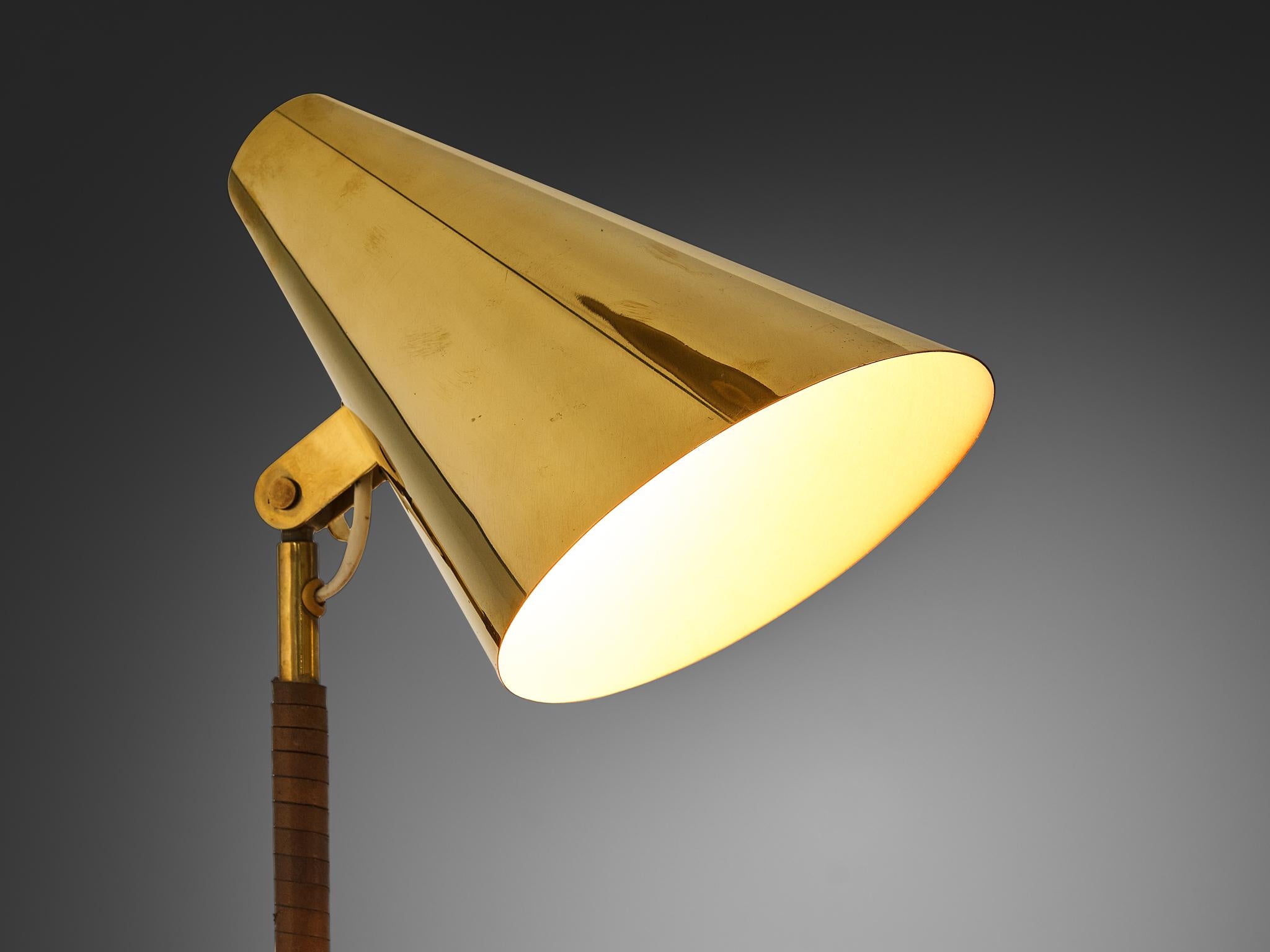 Scandinavian Modern Paavo Tynell for Taito Oy '9225' Table Lamp in Brass and Leather  For Sale