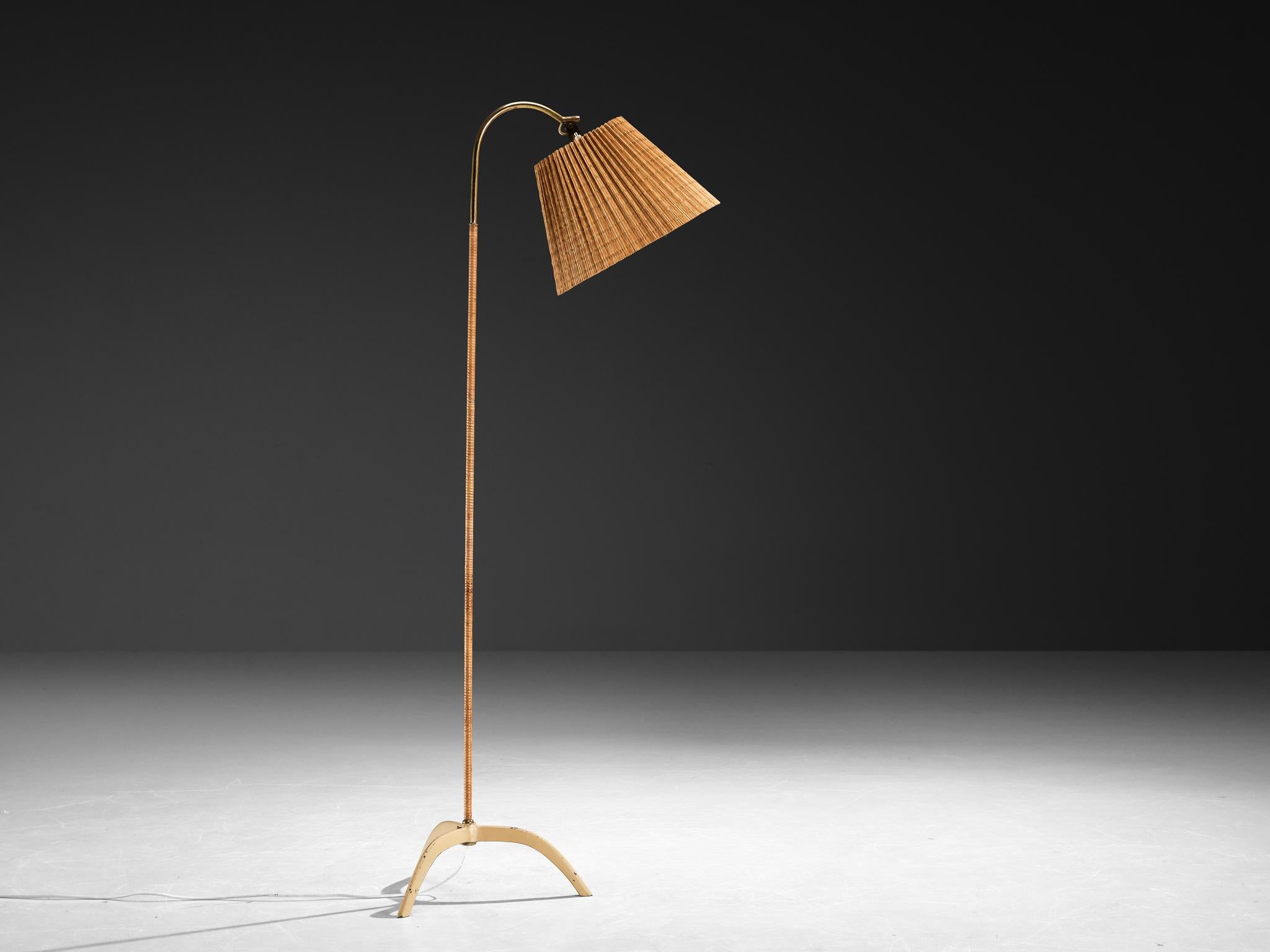 Paavo Tynell for Taito Oy '9609' Floor Lamp in Cane and Brass For Sale 1