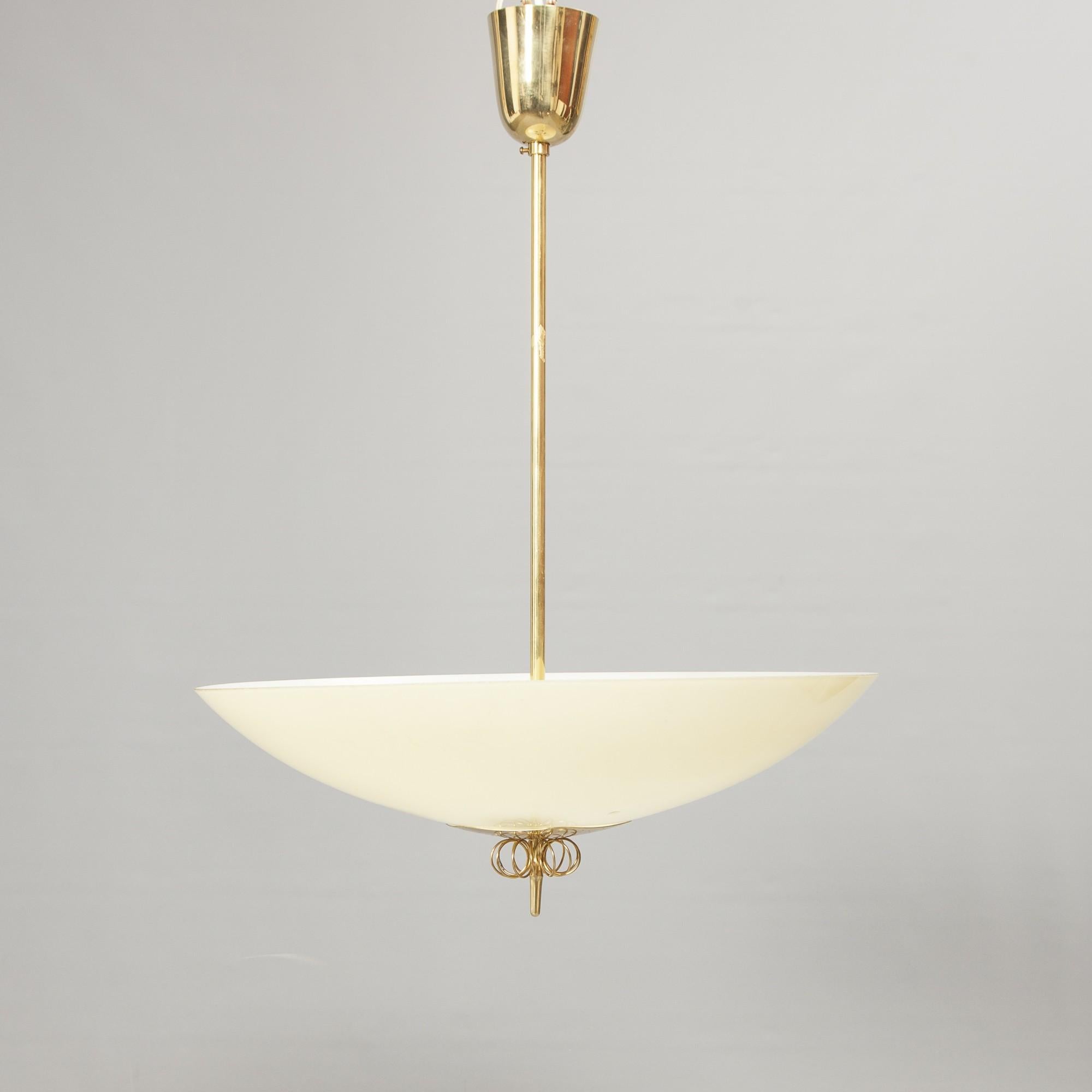 Paavo Tynell Glass Dish Chandelier for Taito OY, 1950s In Good Condition In Madrid, ES