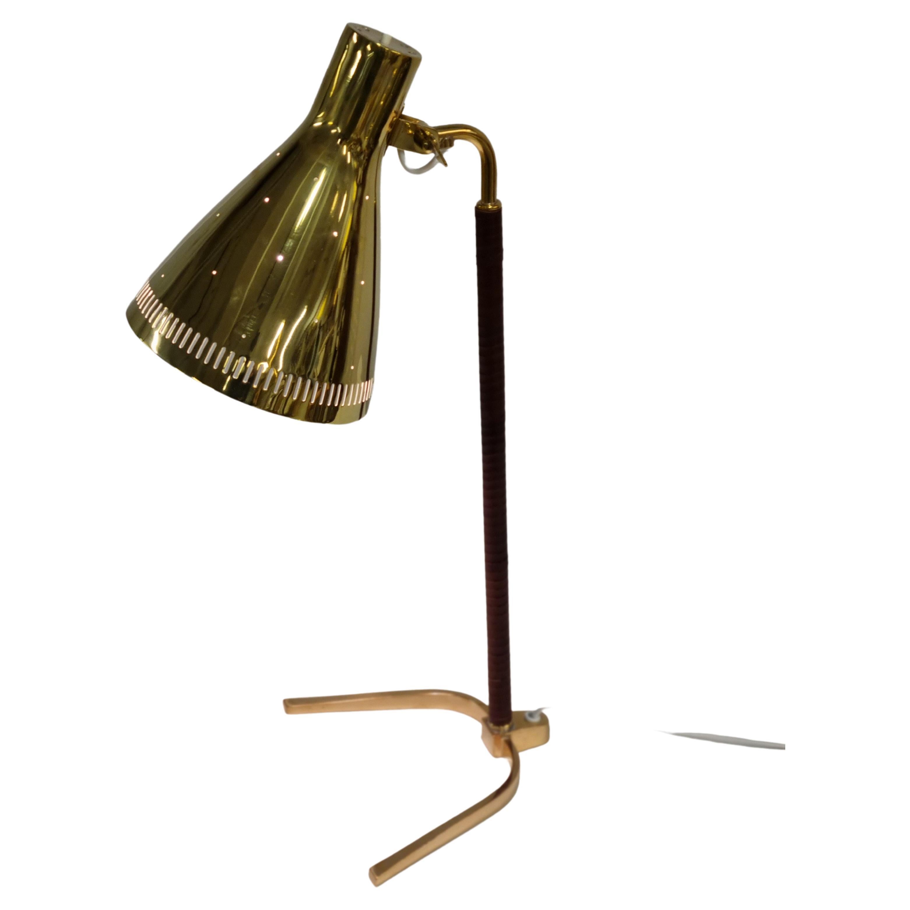 Paavo Tynell "Horseshoe" Table Lamp Model 9224, Idman