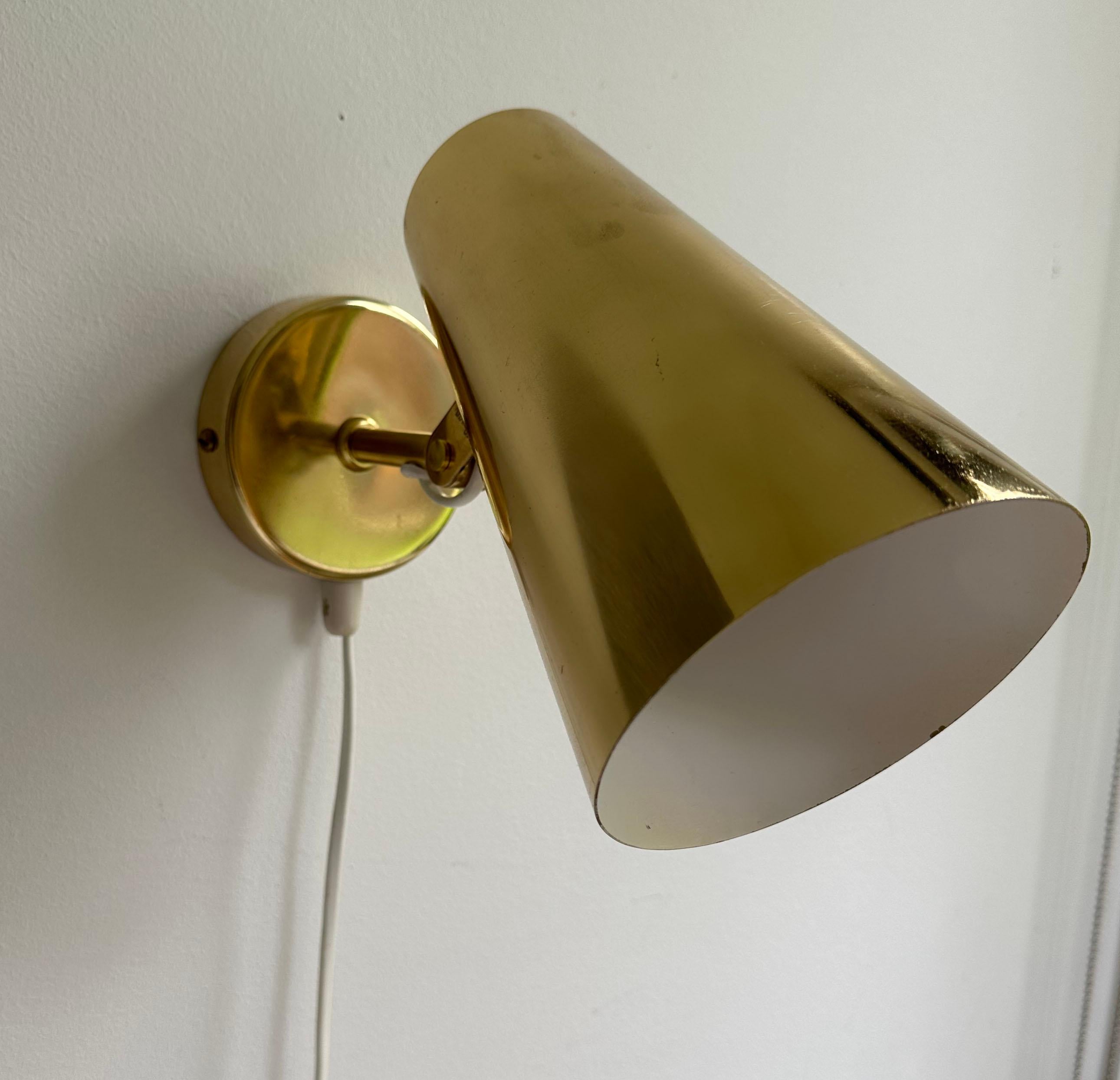Paavo Tynell & Idman Brass Wall Lamp, Finland 1950s For Sale 3