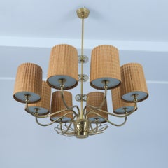 Grand lustre commandé par Paavo Tynell en laiton et abat-jour en rotin, Taito, années 1950