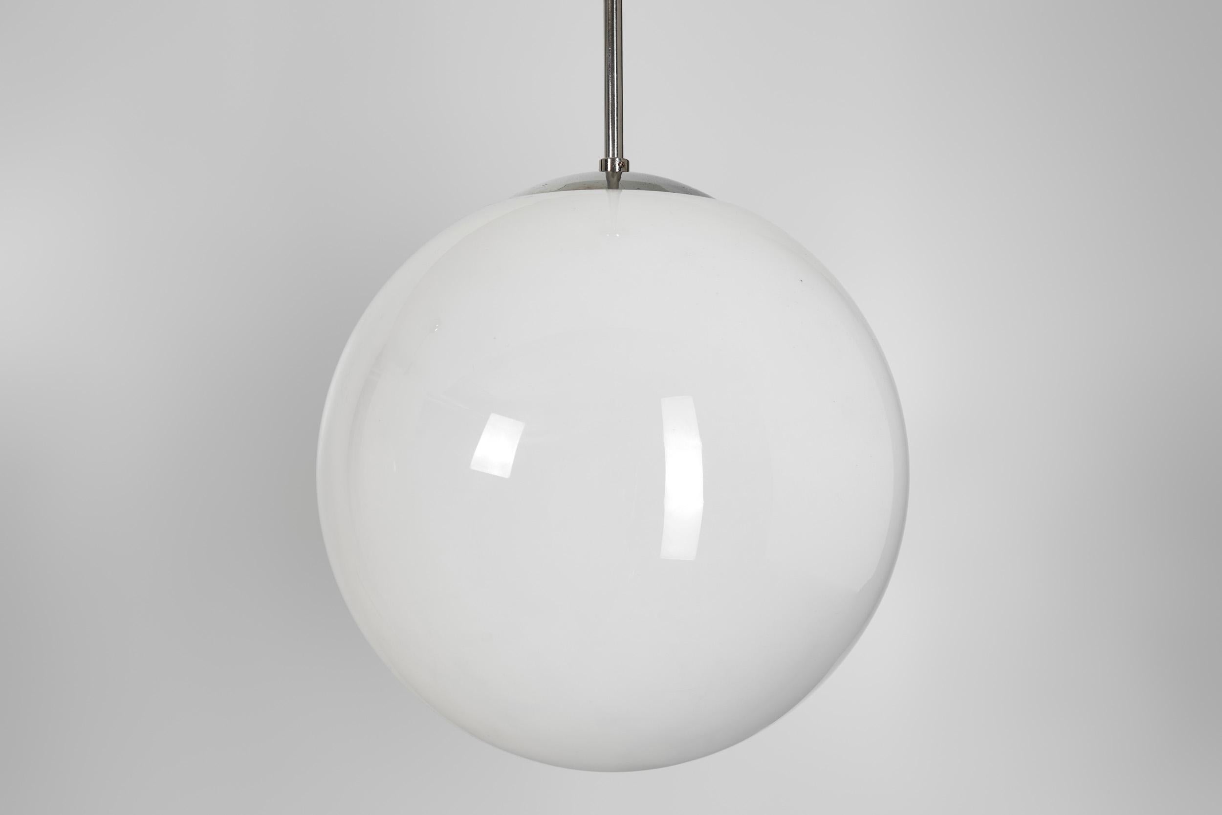 Paavo Tynell Modelo 