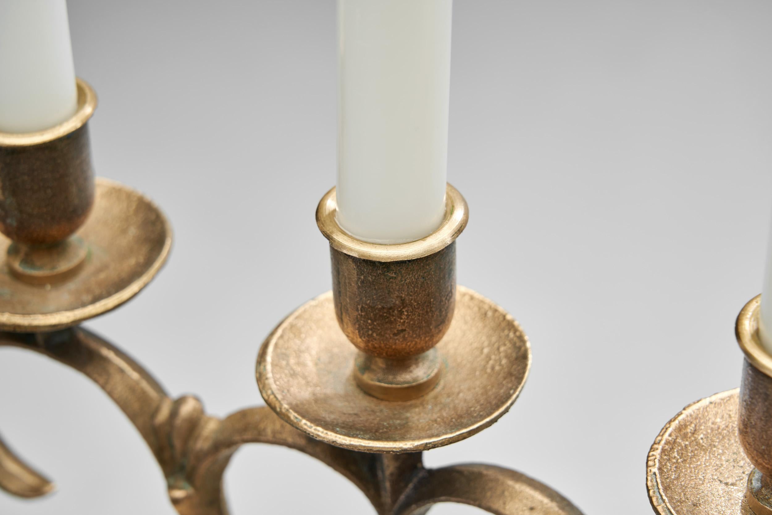 Candélabre en laiton Paavo Tynell modèle 162 pour Taito Oy, Finlande, vers 1930 en vente 4