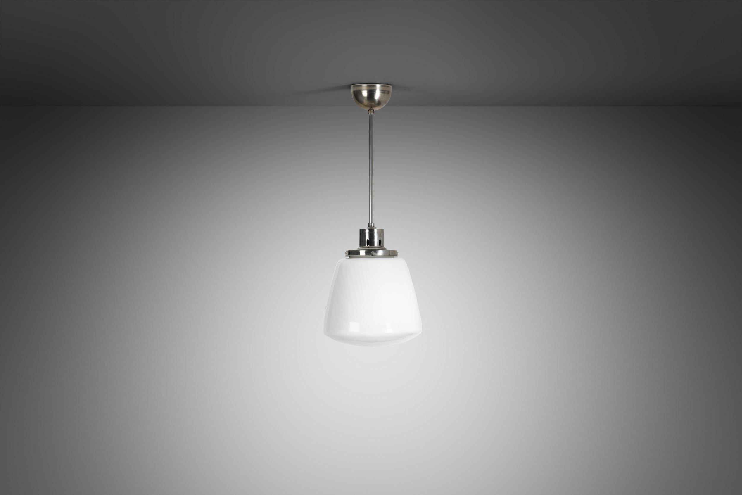 Mid-Century Modern Paavo Tynell Model No 1645 pour Taito, Finlande, années 1930 en vente